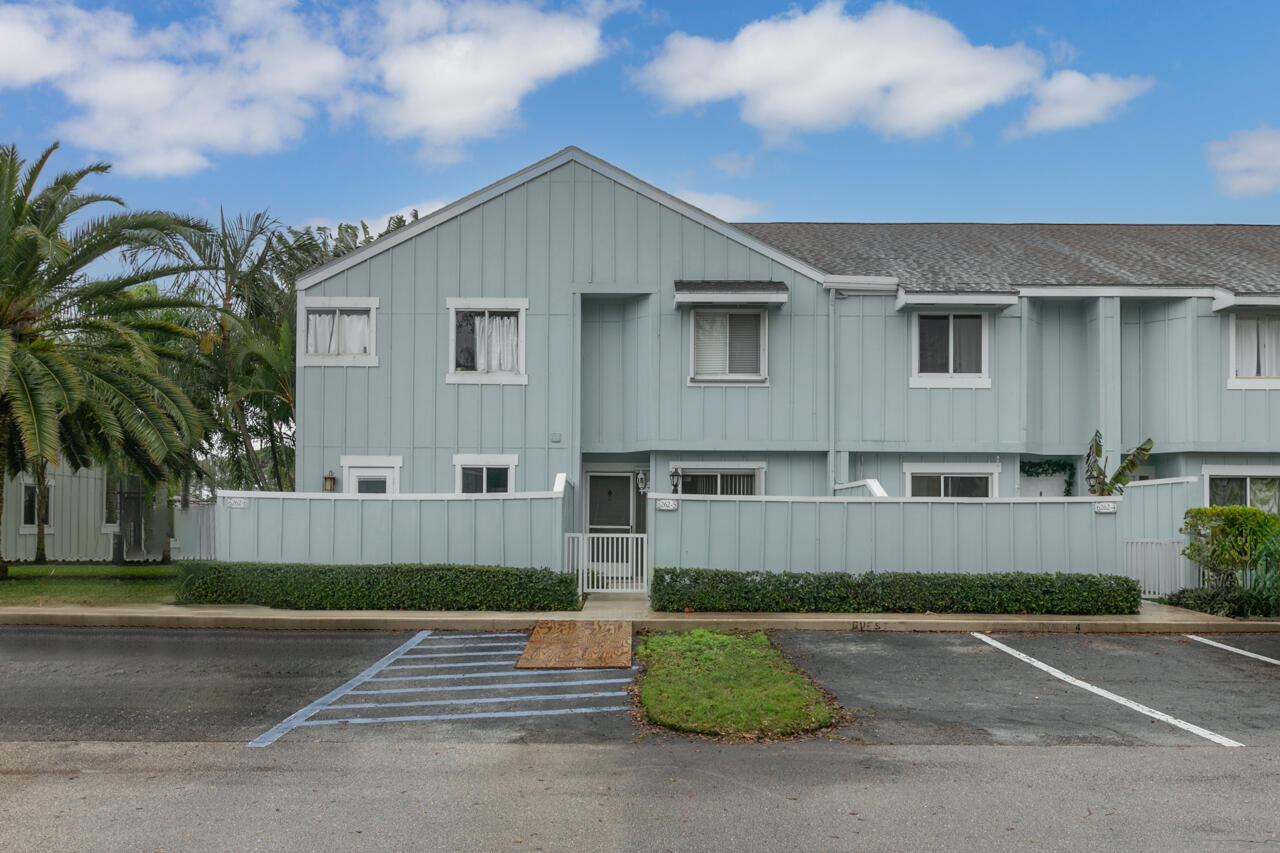 6262 Riverwalk Lane 5