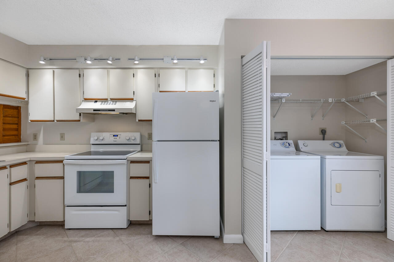 6262 Riverwalk Lane 5