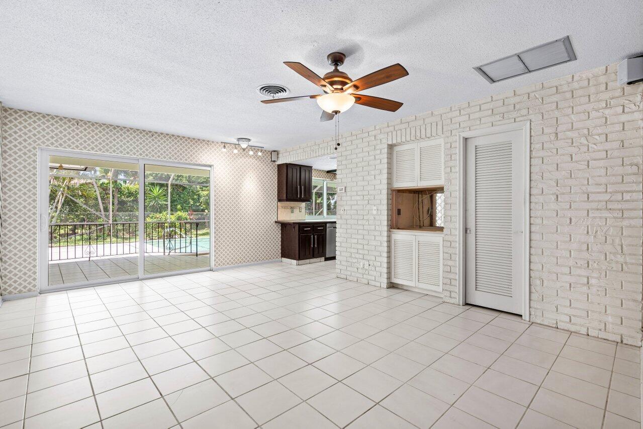 229 Golfview Drive