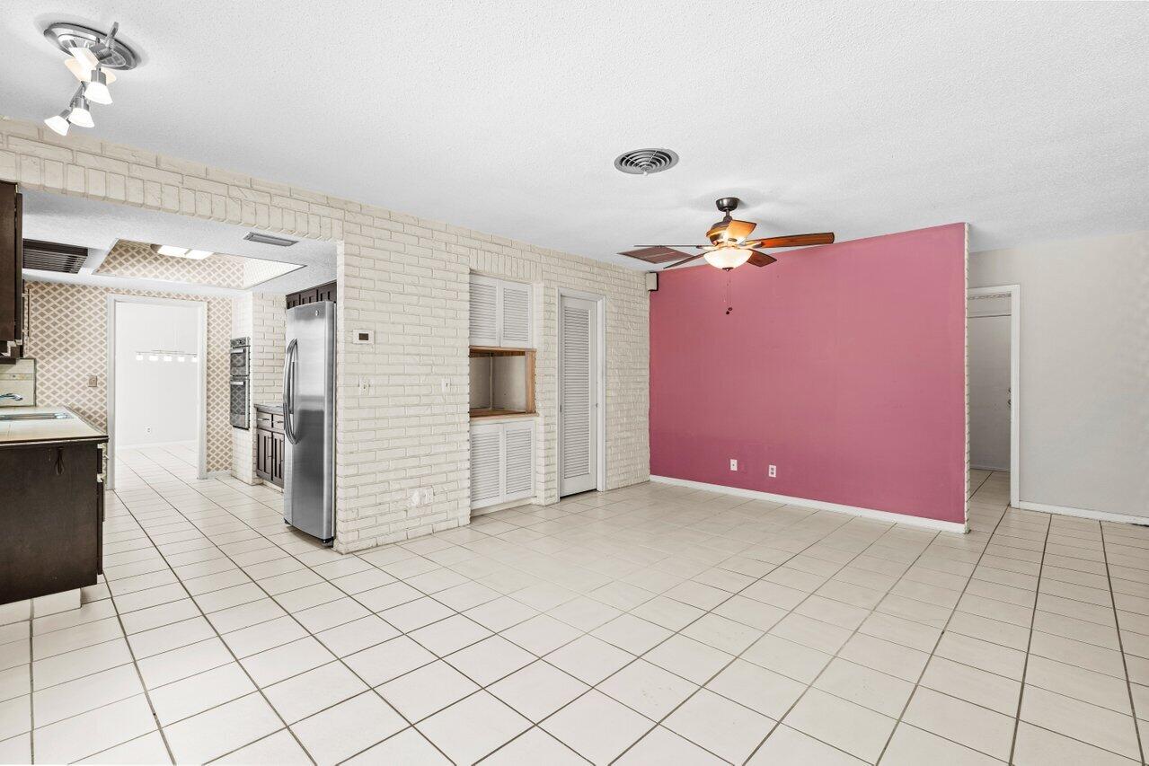 229 Golfview Drive
