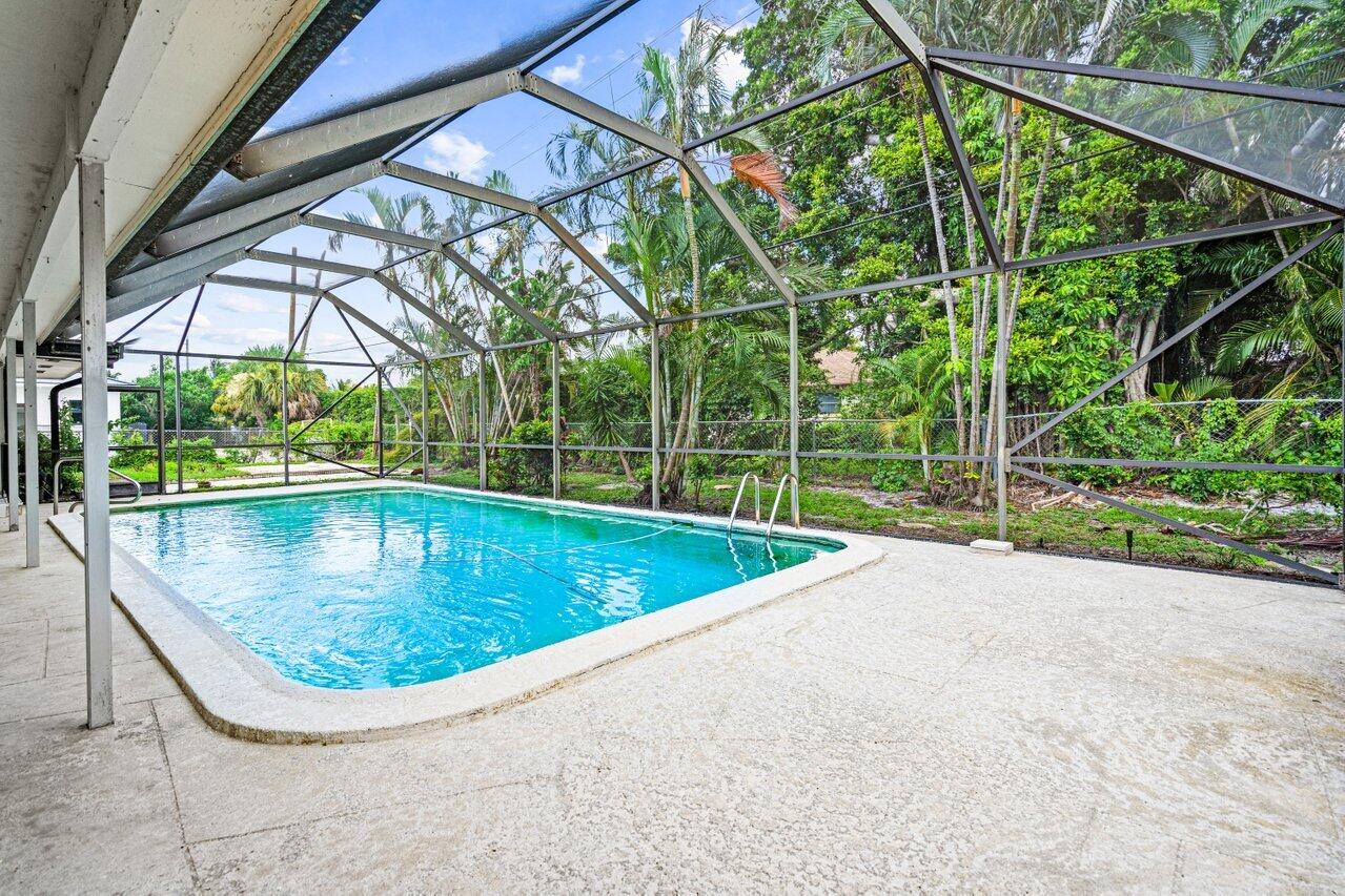229 Golfview Drive