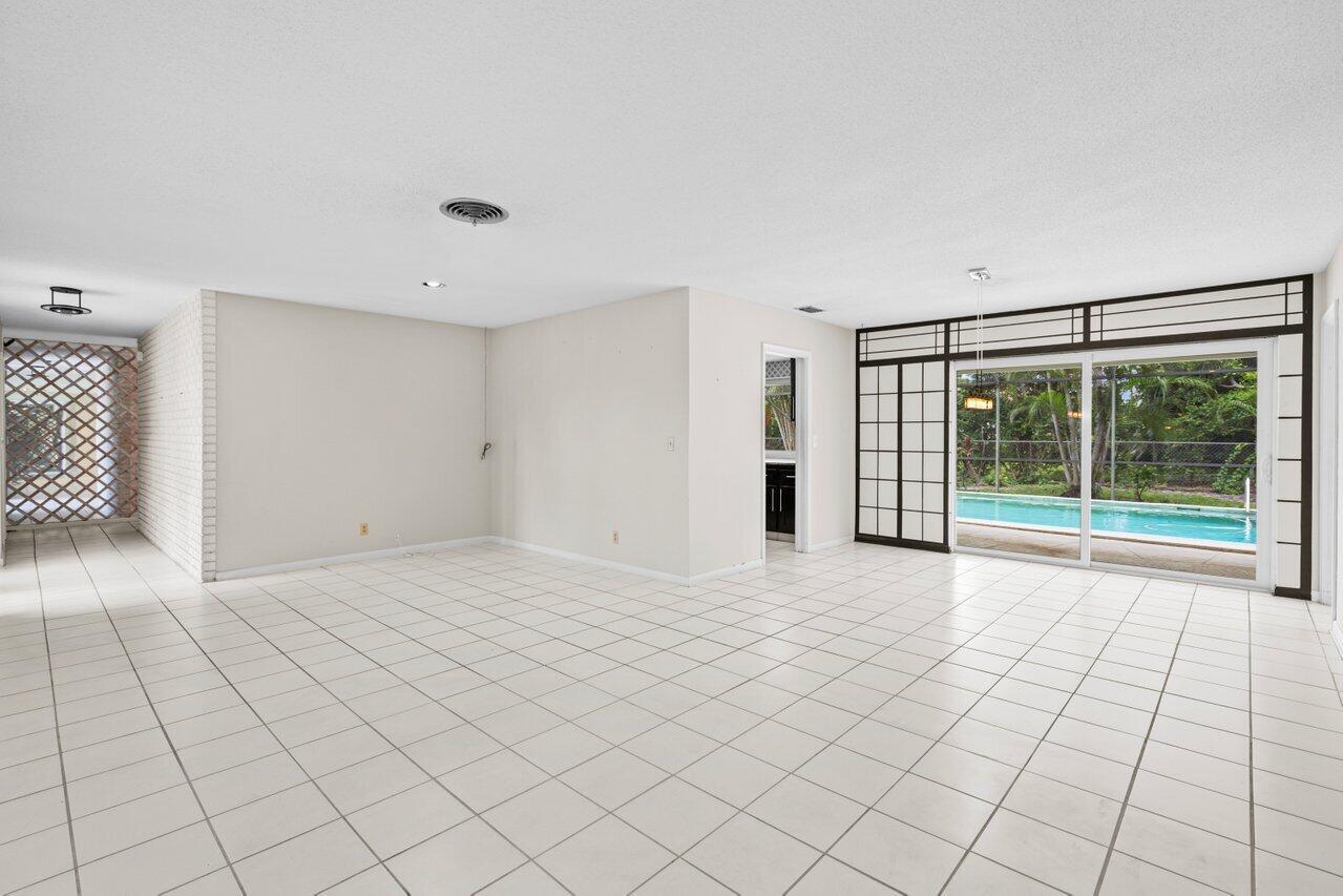 229 Golfview Drive