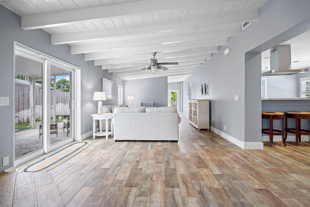 462 Tequesta Drive