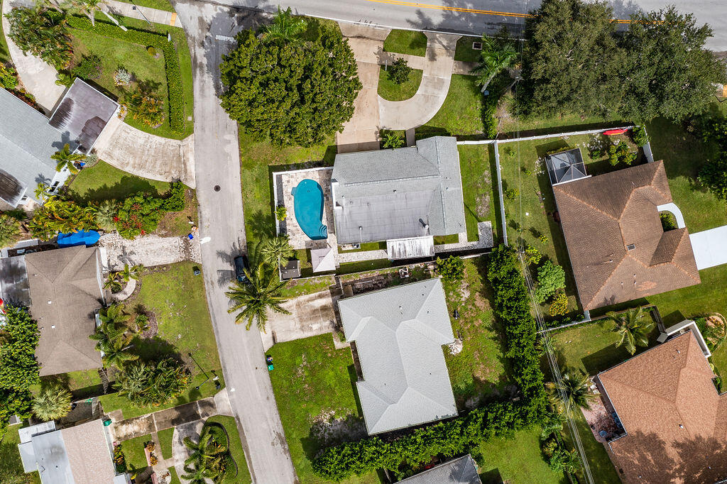 462 Tequesta Drive