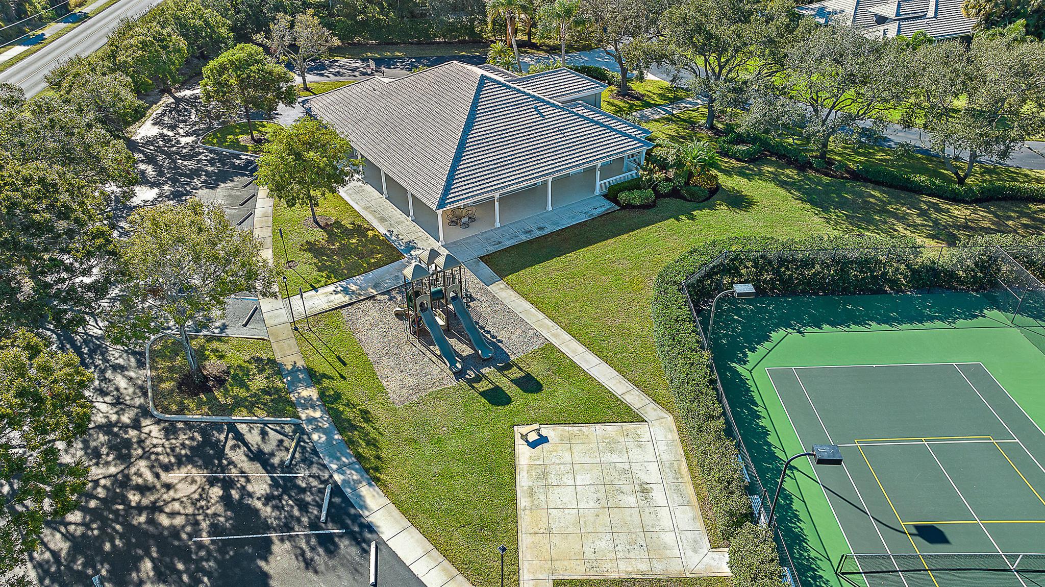 18760 SE River Ridge Road