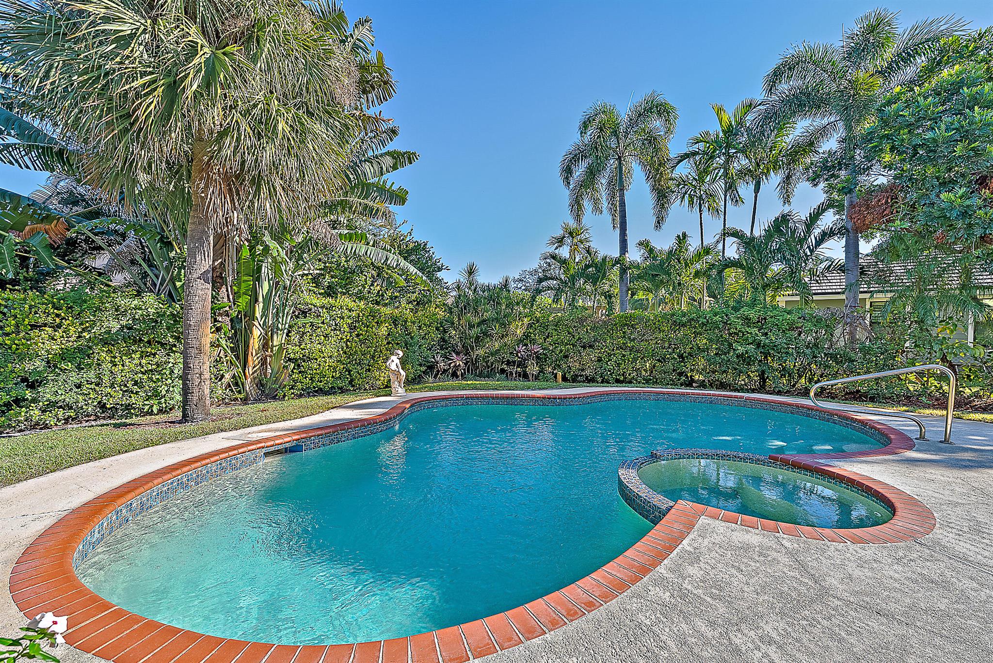 18760 SE River Ridge Road