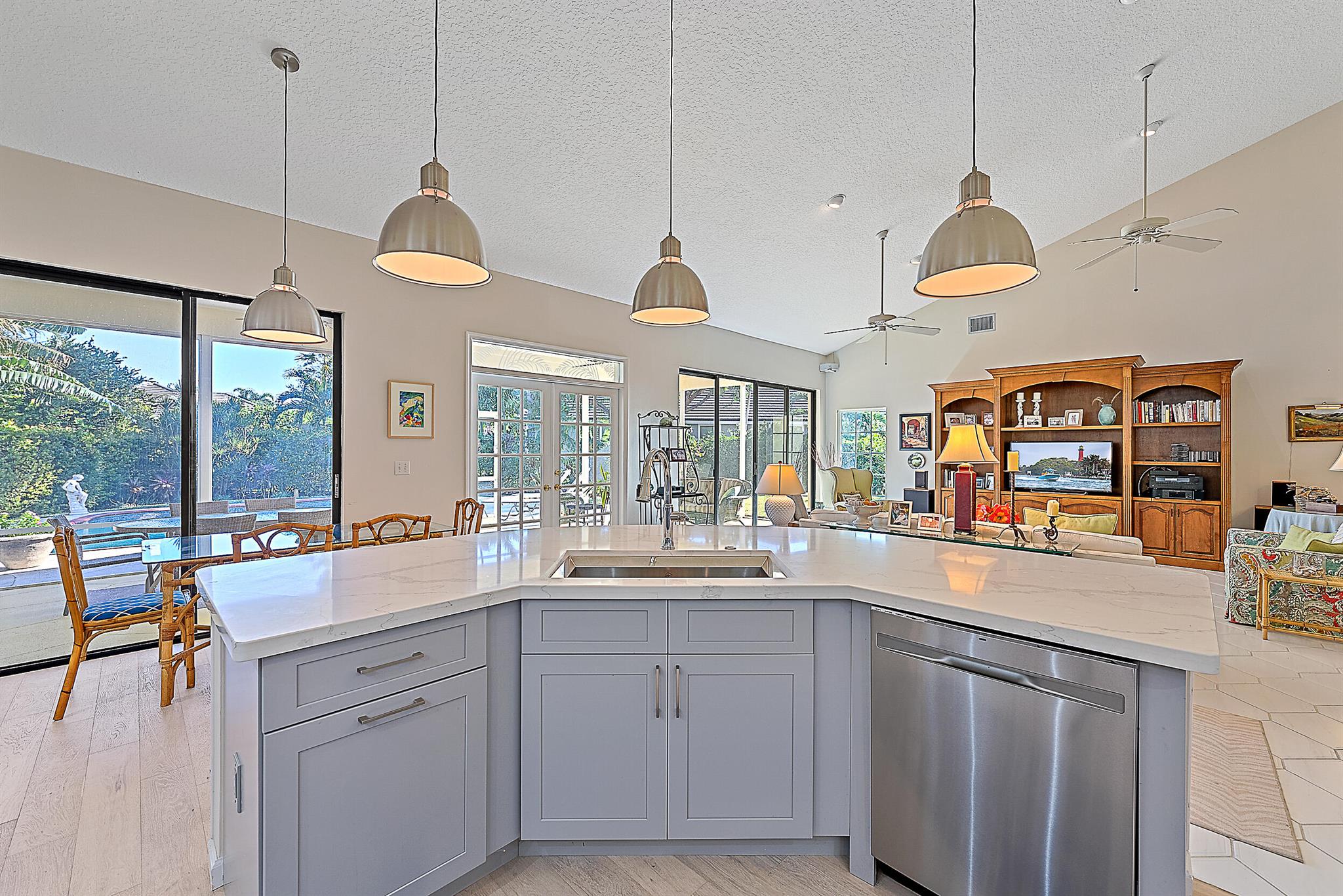 18760 SE River Ridge Road