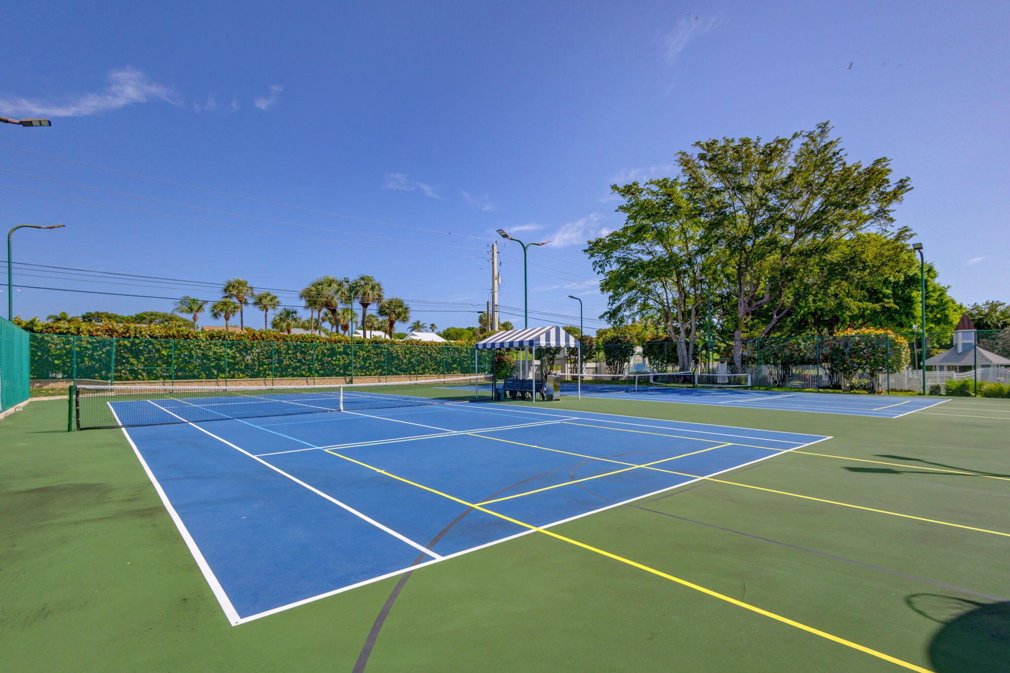 1421 Ocean Dunes Circle