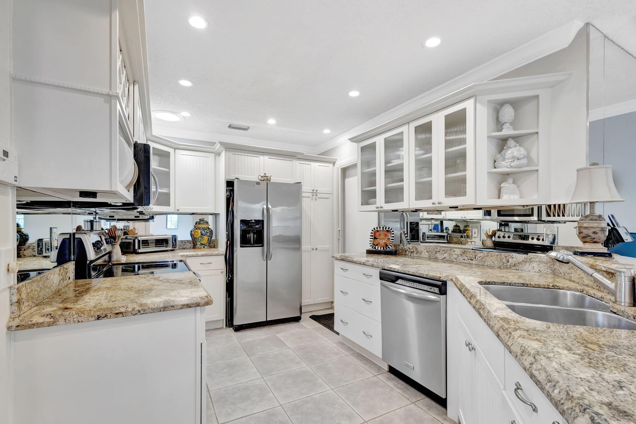 1421 Ocean Dunes Circle
