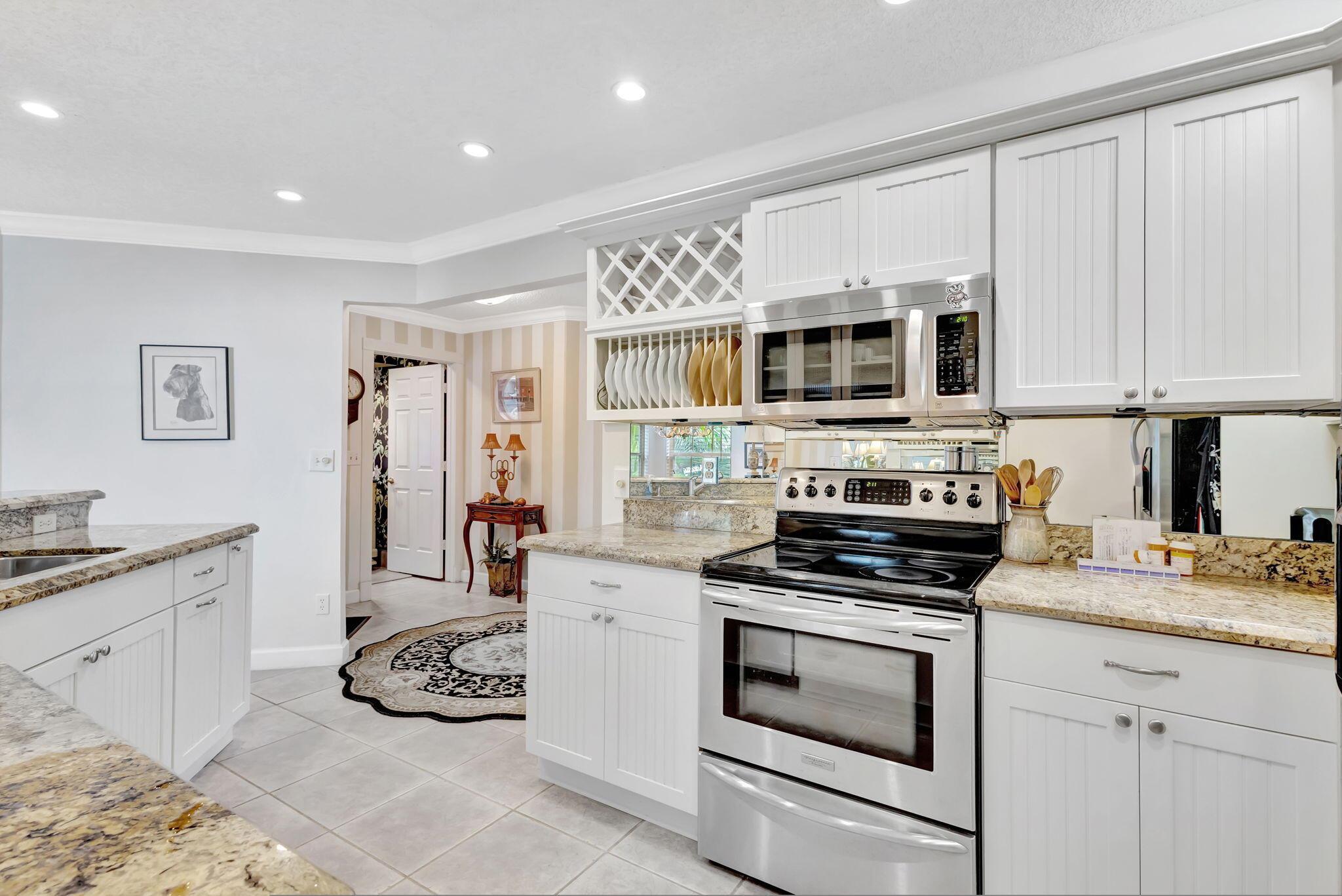 1421 Ocean Dunes Circle