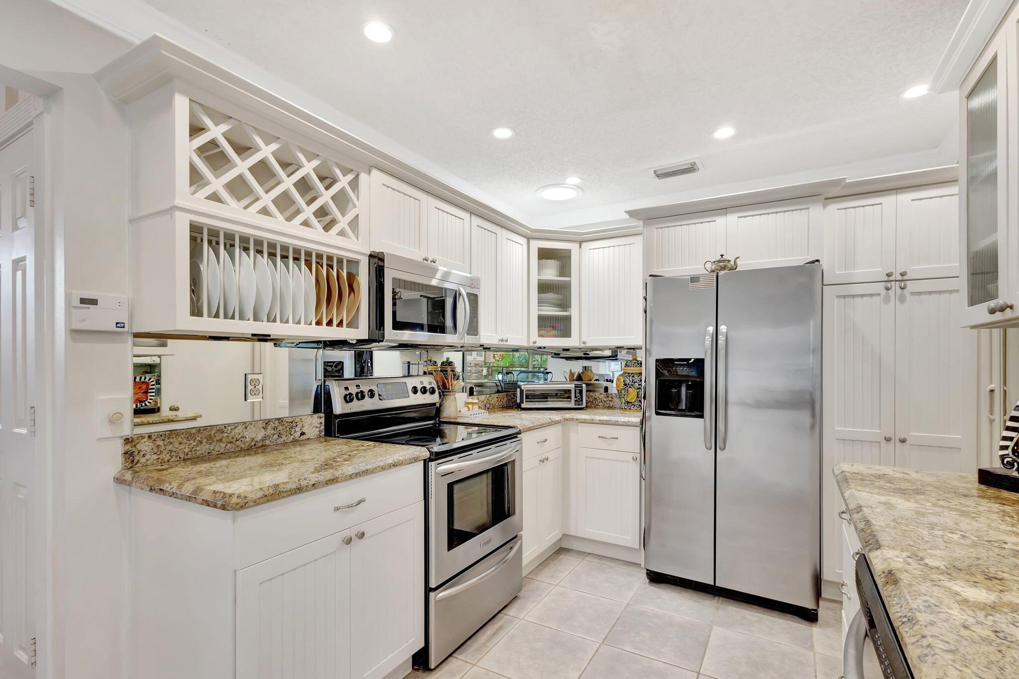 1421 Ocean Dunes Circle