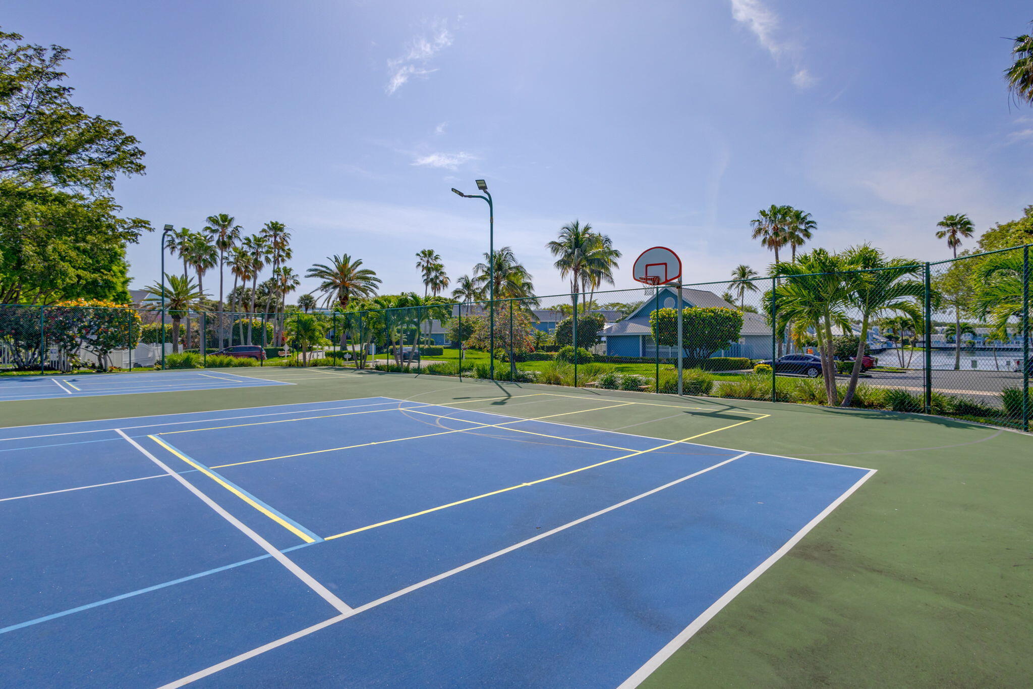 1421 Ocean Dunes Circle