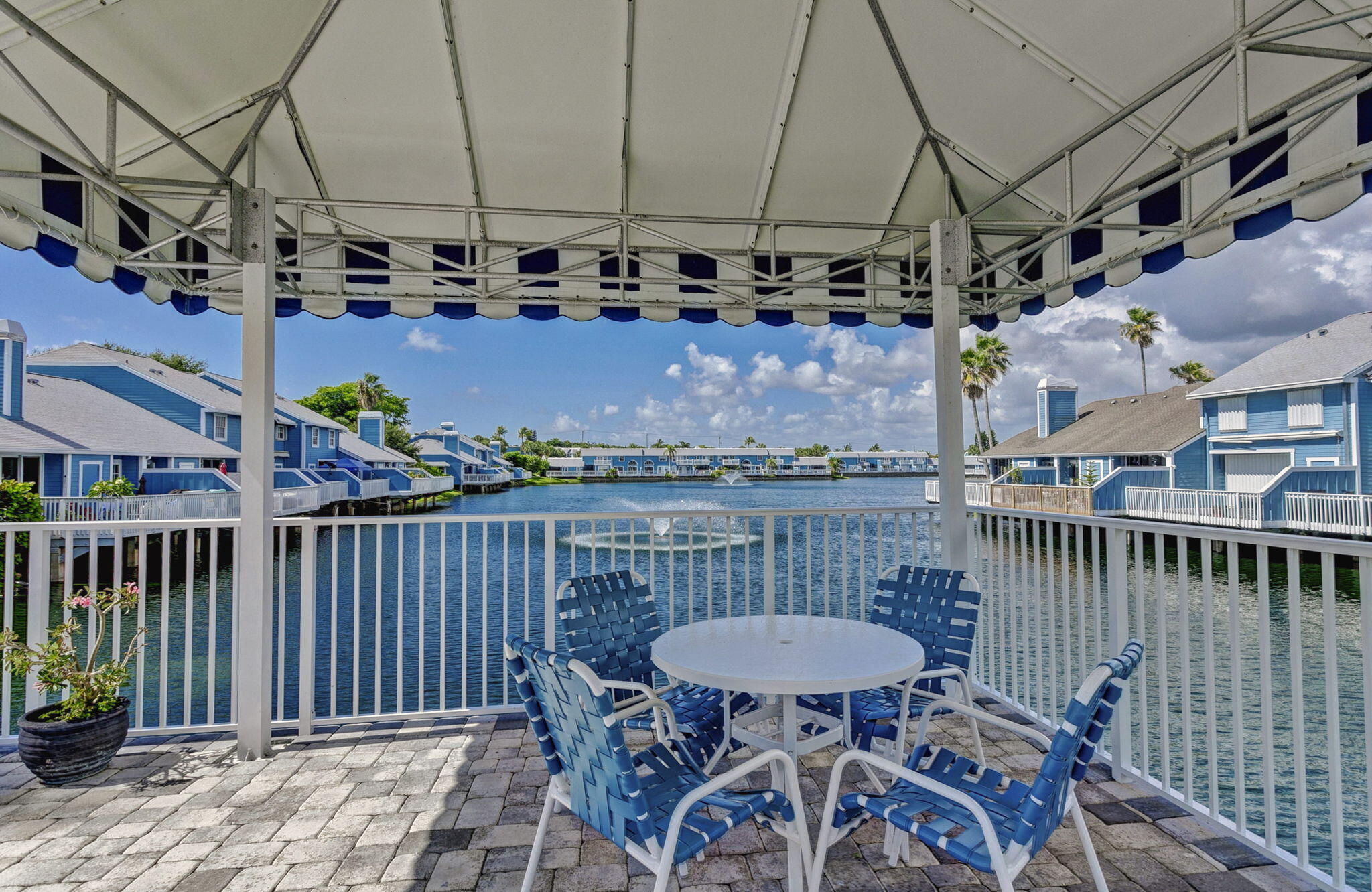 1421 Ocean Dunes Circle