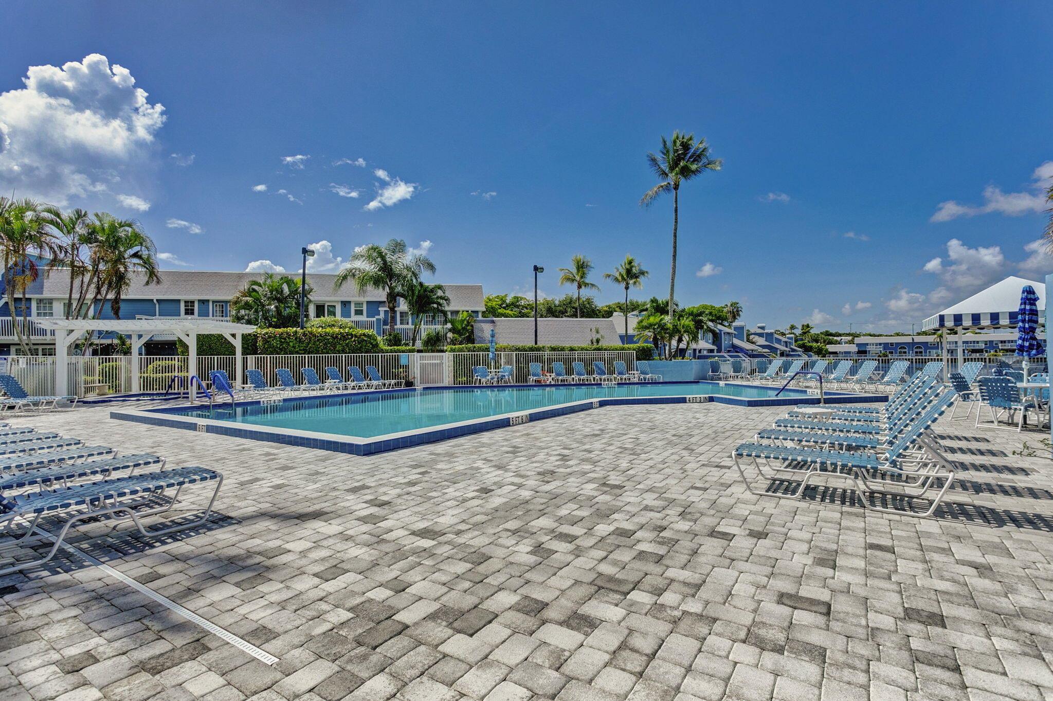 1421 Ocean Dunes Circle