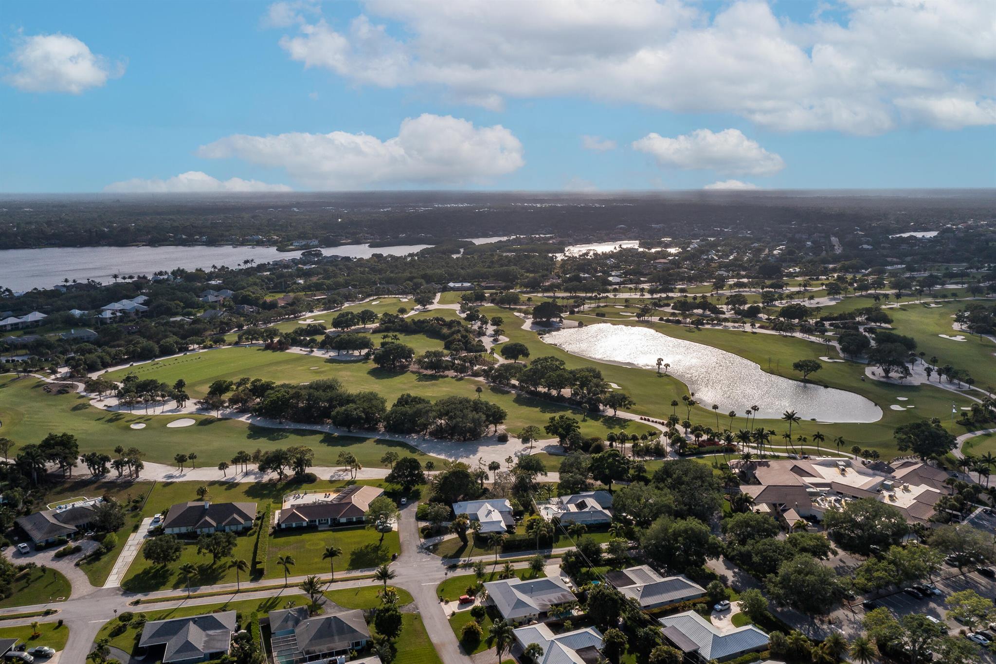 12 SE Hitching Post Circle