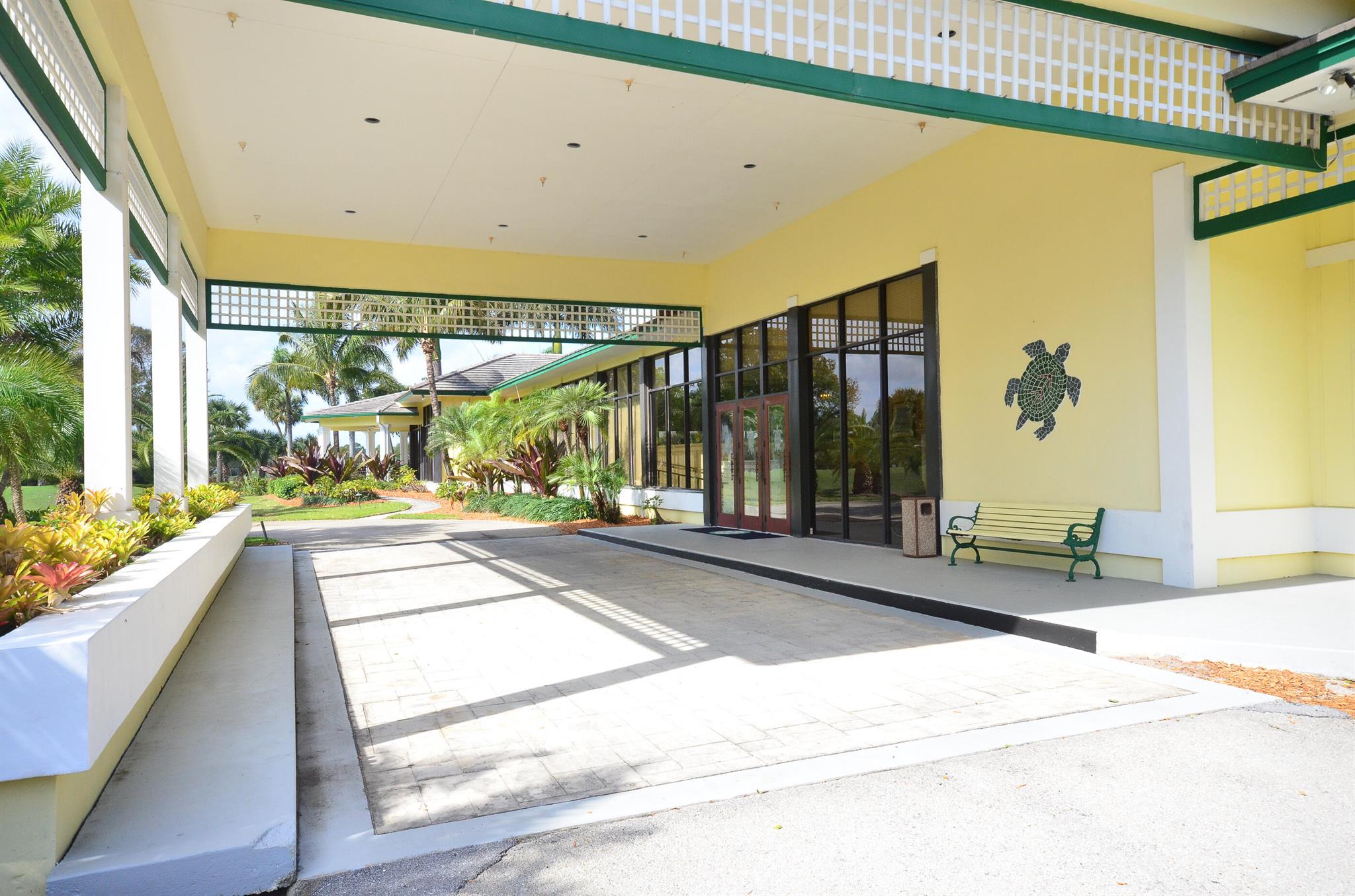 12 SE Hitching Post Circle