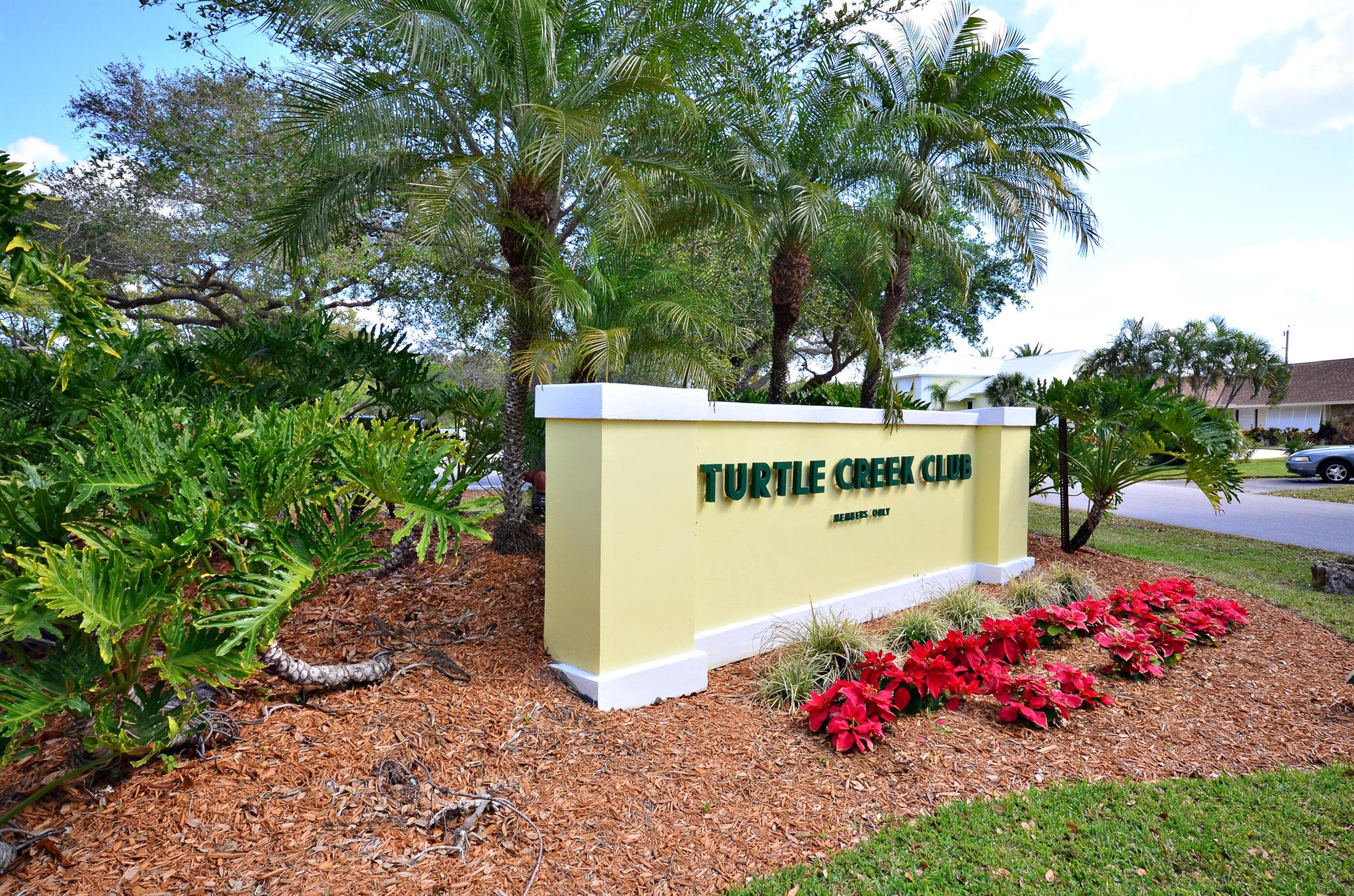 12 SE Hitching Post Circle