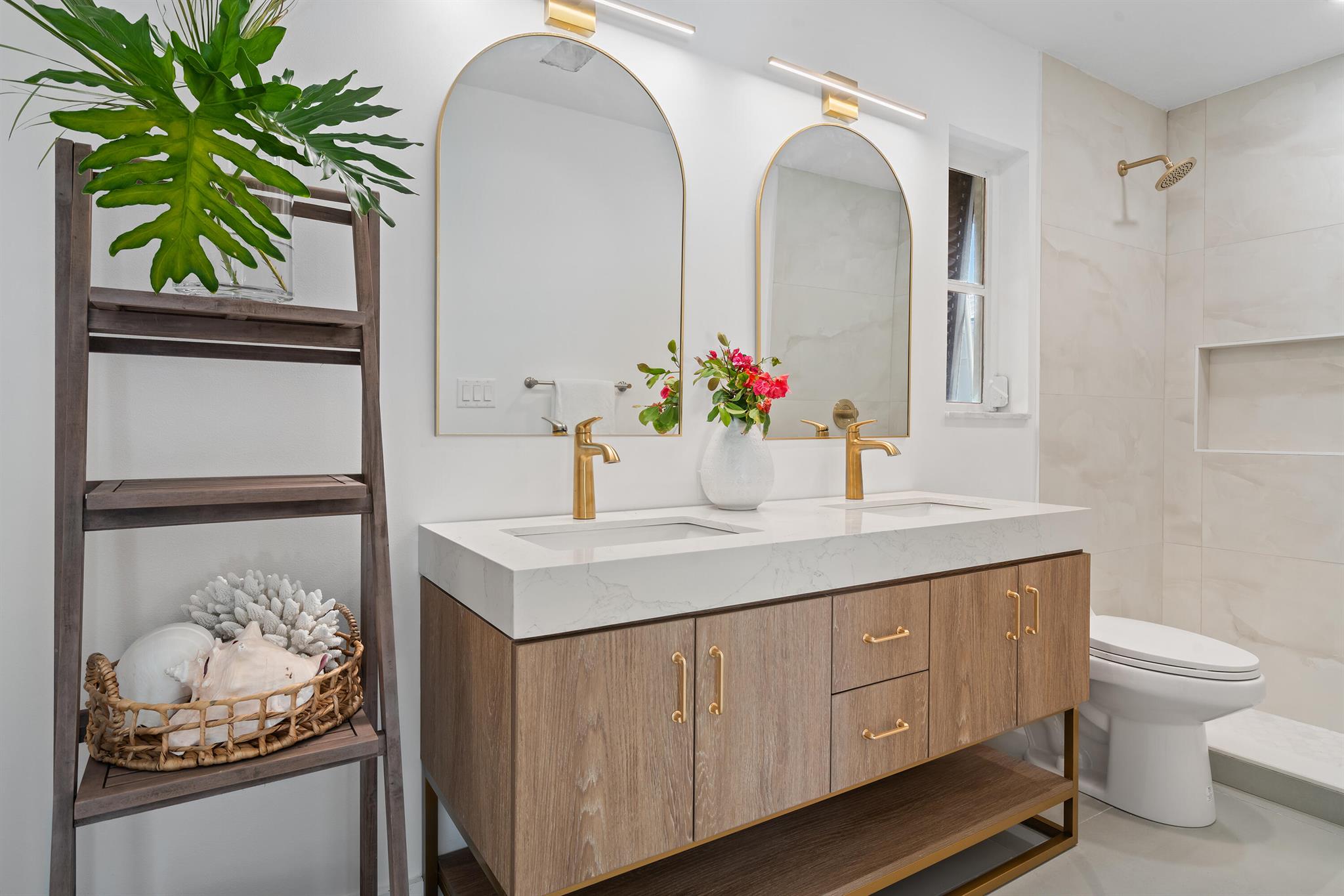 12 SE Hitching Post Circle