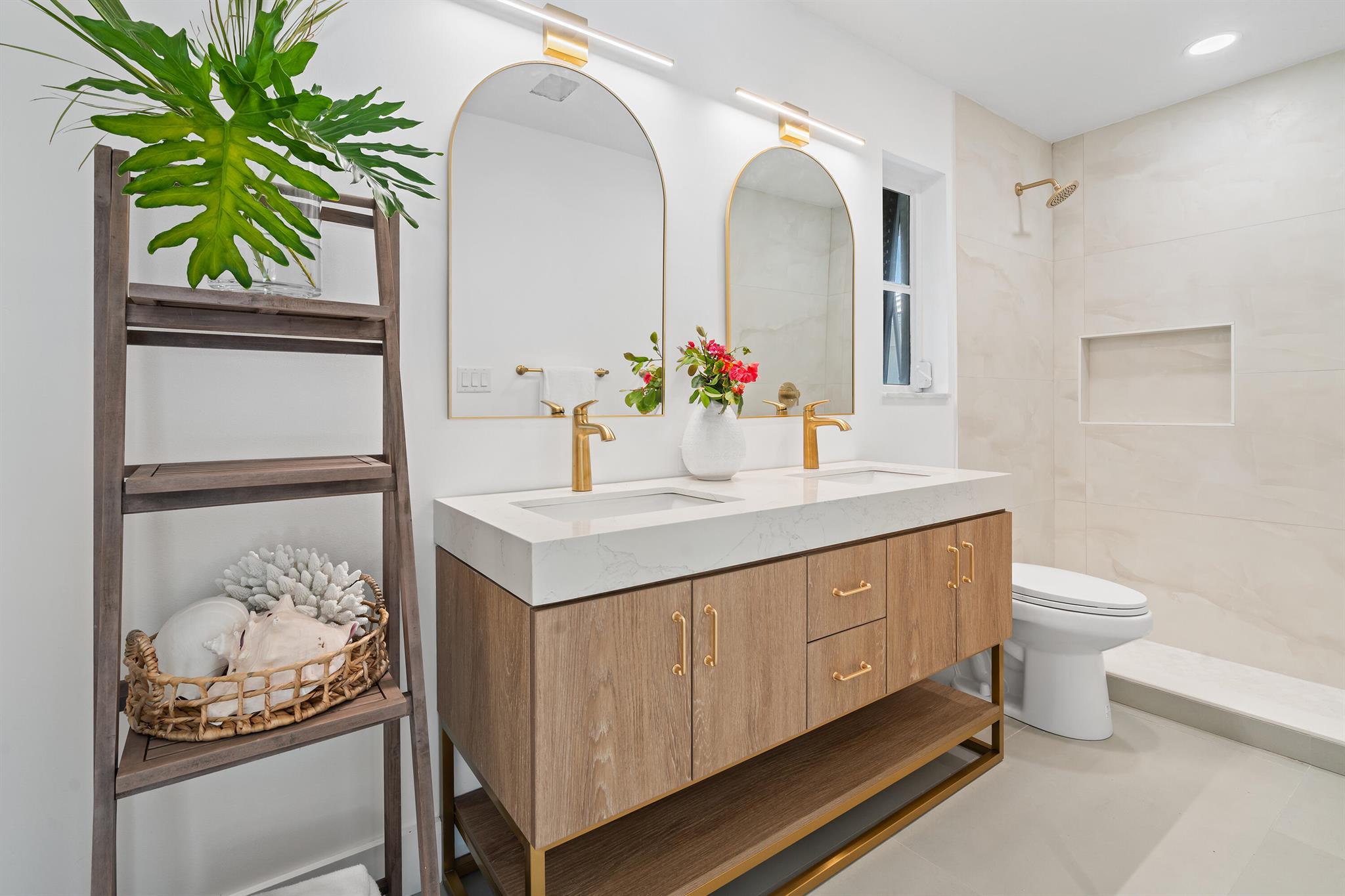 12 SE Hitching Post Circle