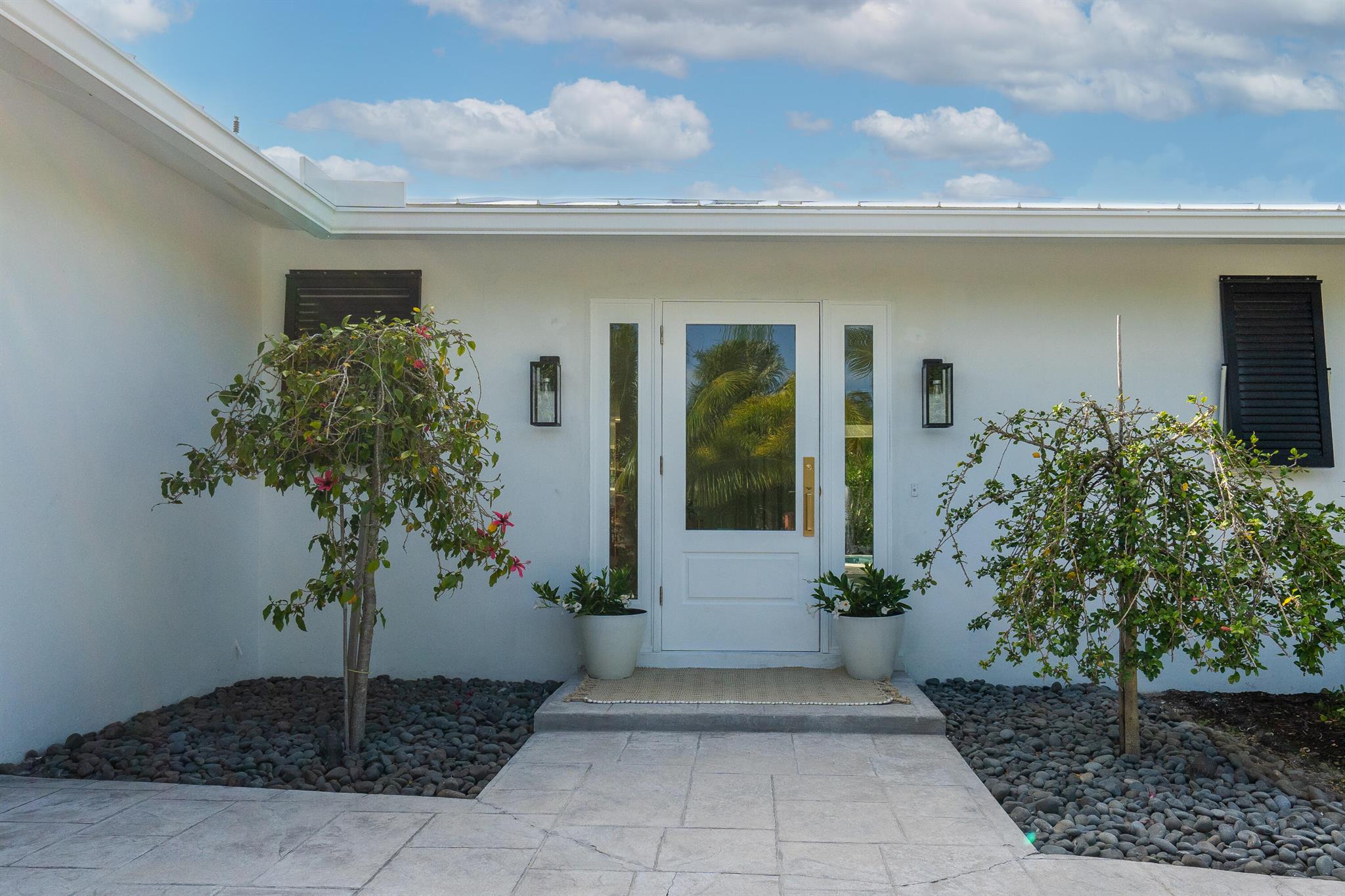 12 SE Hitching Post Circle