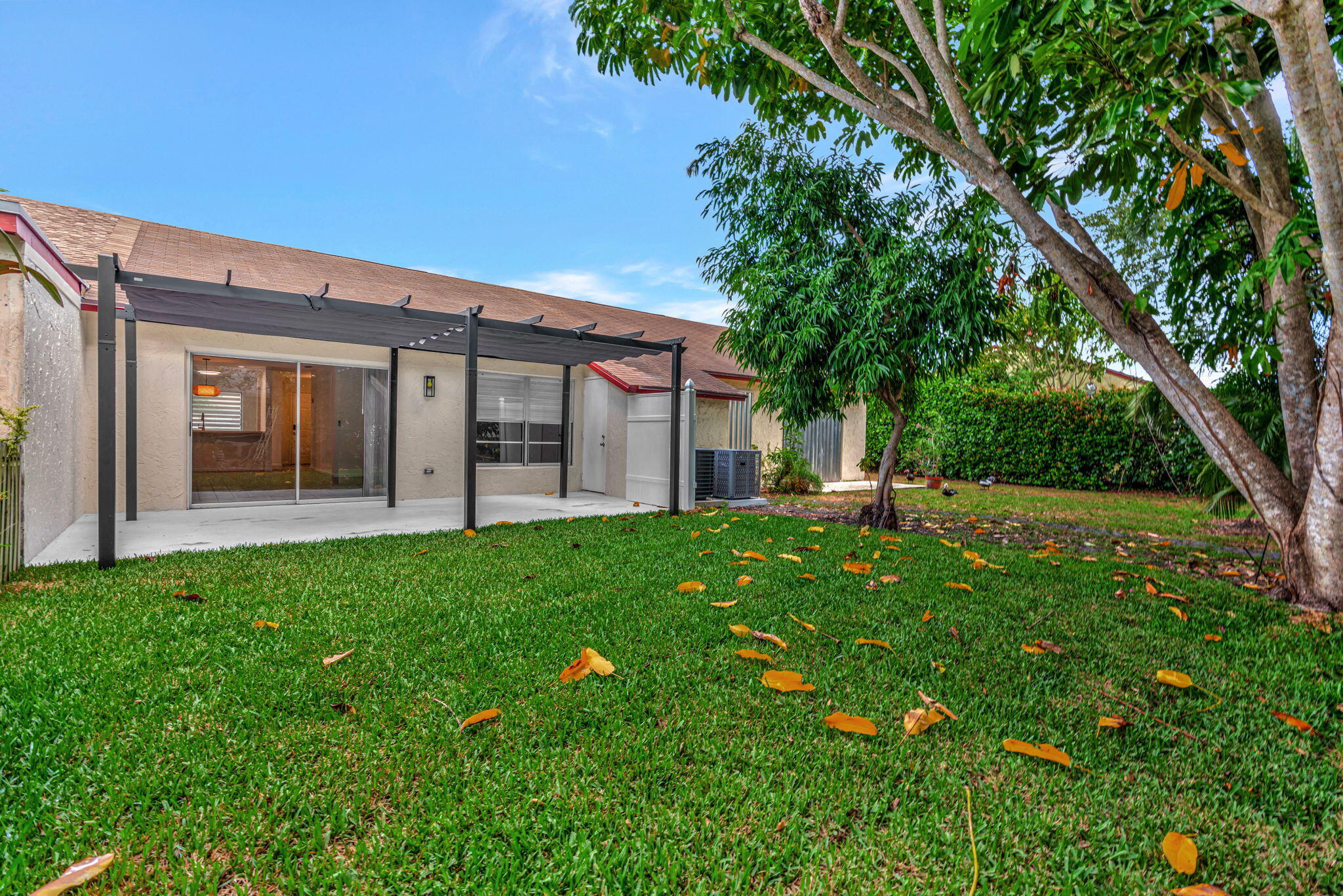 208 Palmetto Court