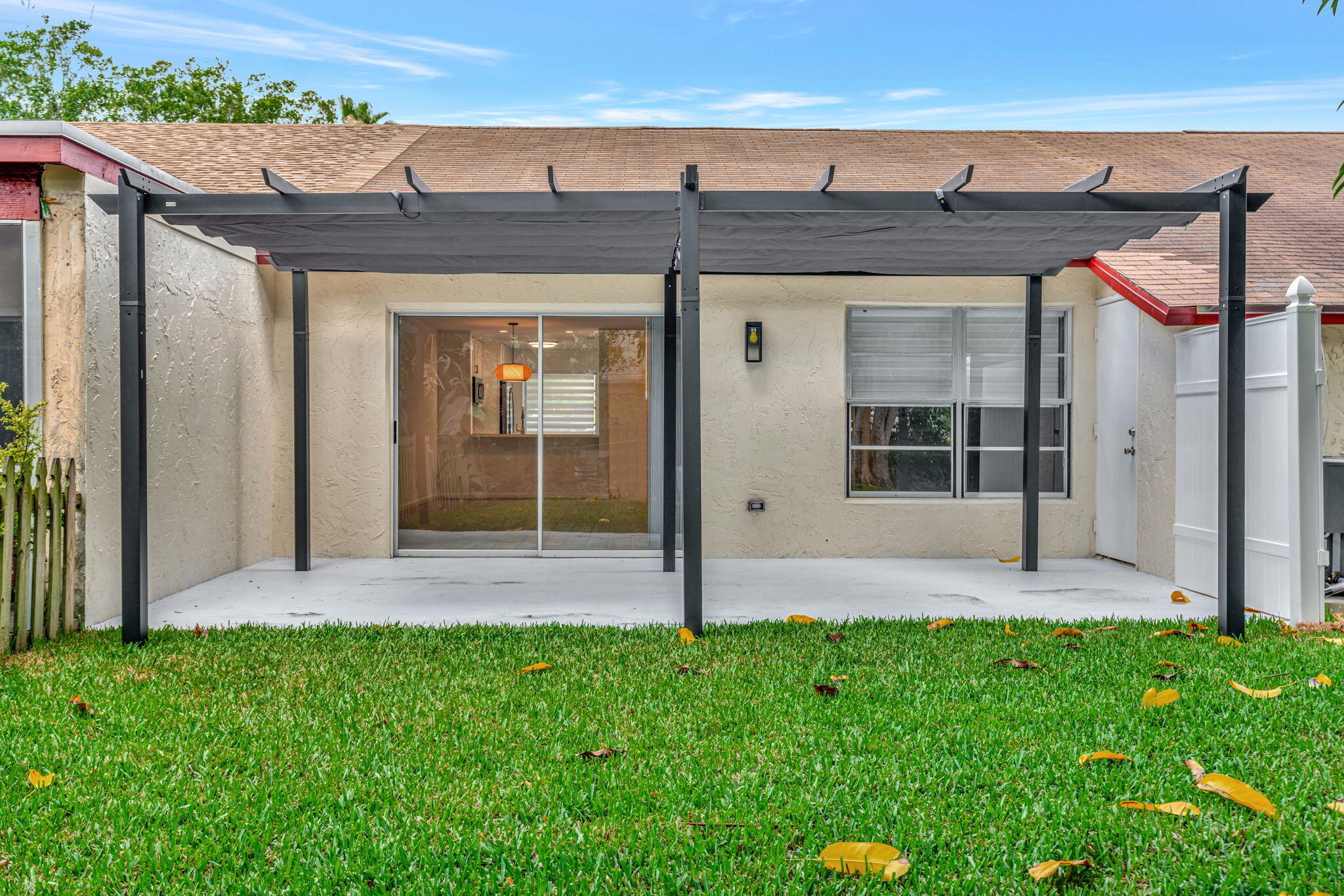 208 Palmetto Court