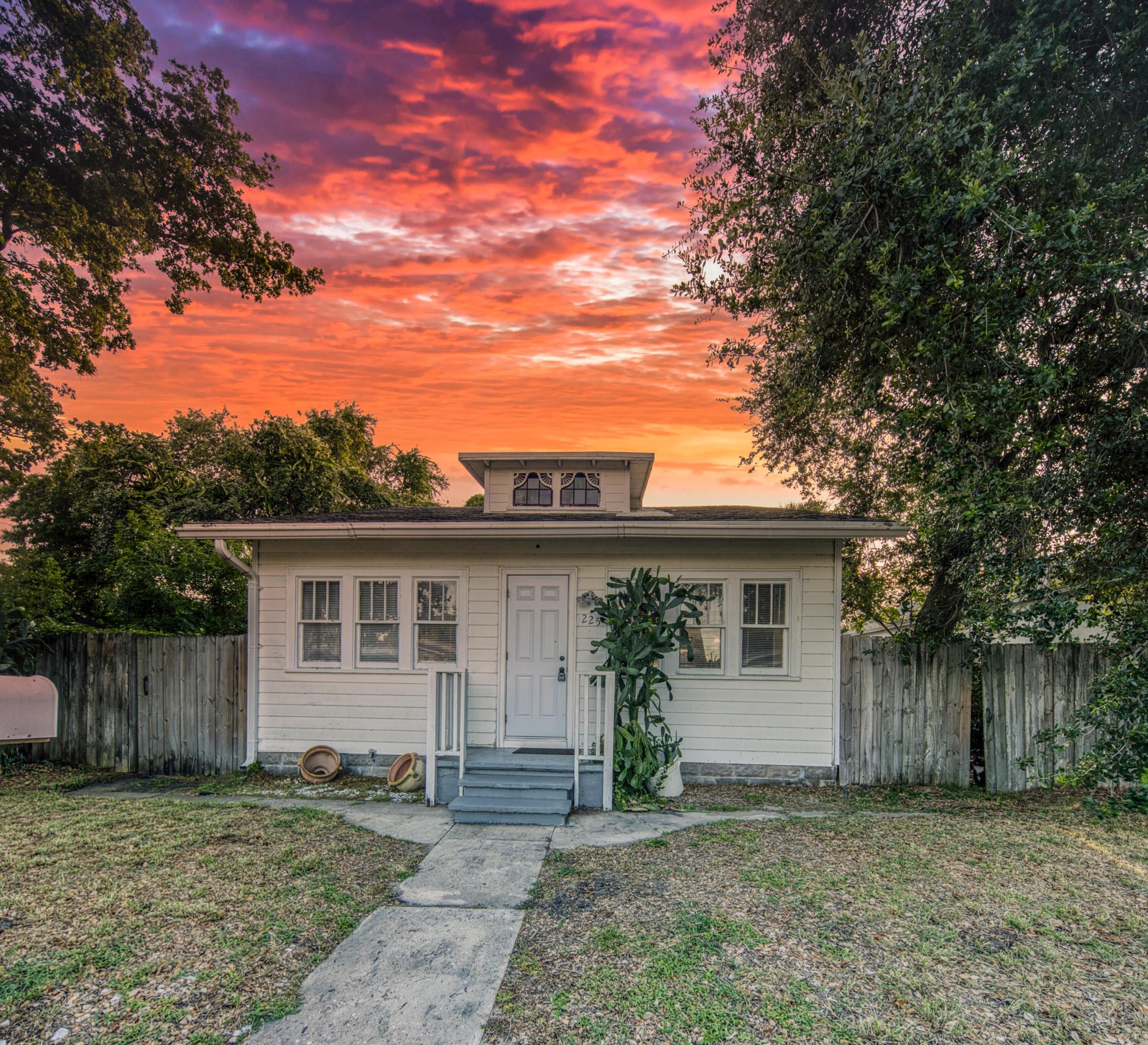225 S K Street Main House