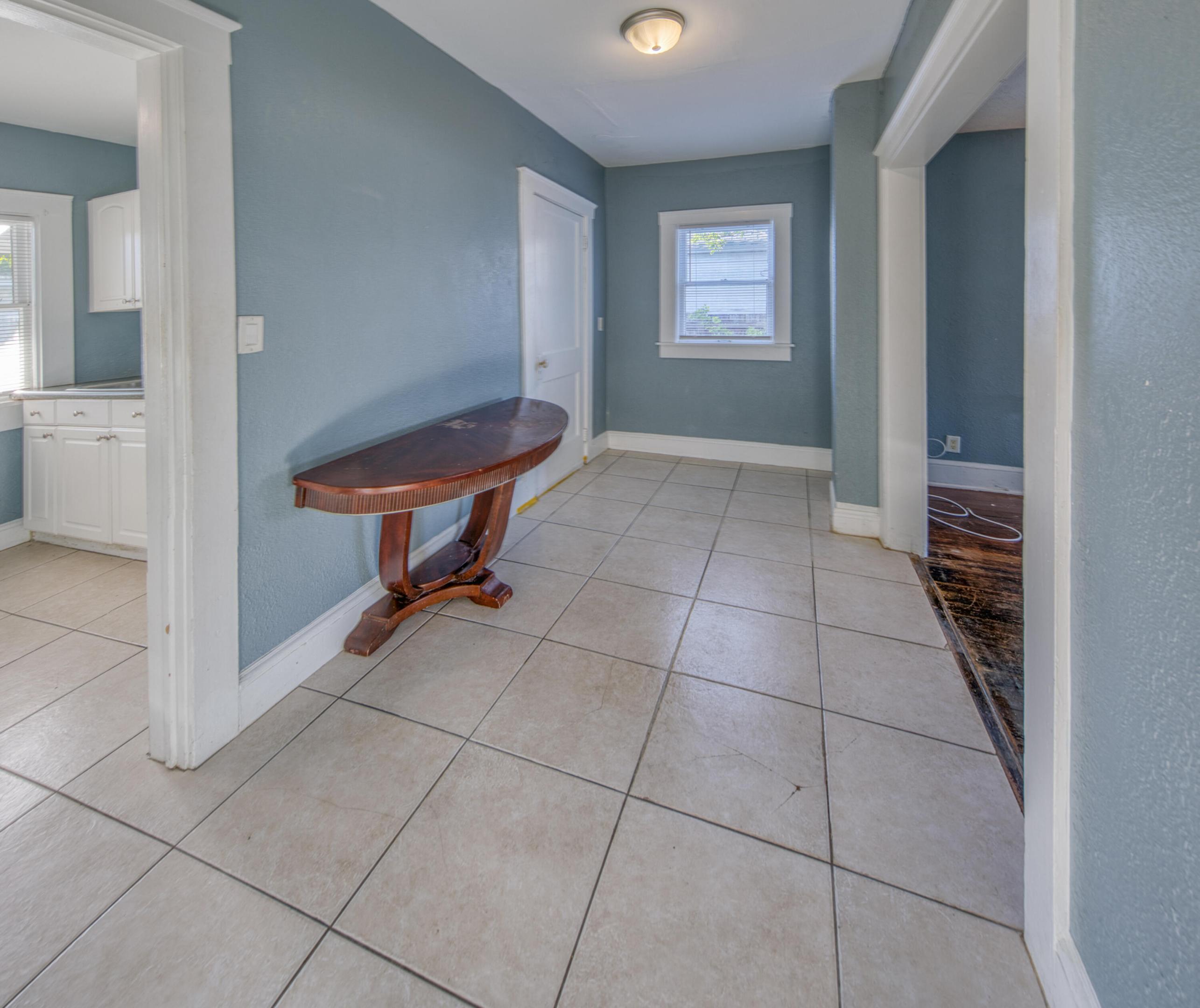 225 S K Street Main House