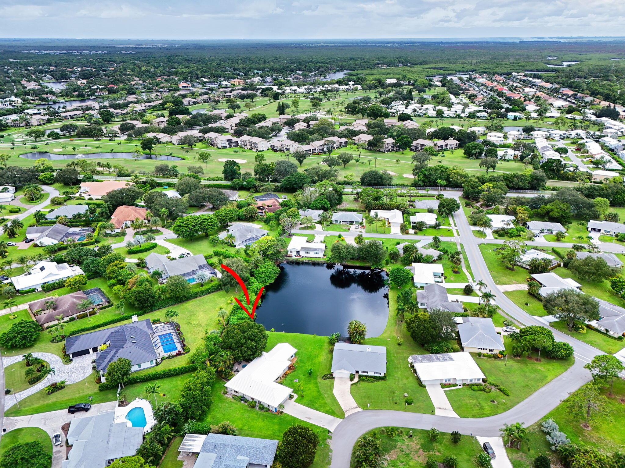 9472 SE Little Club Way S