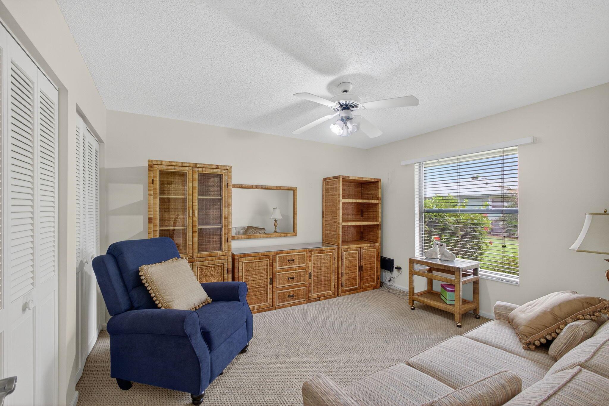 9472 SE Little Club Way S