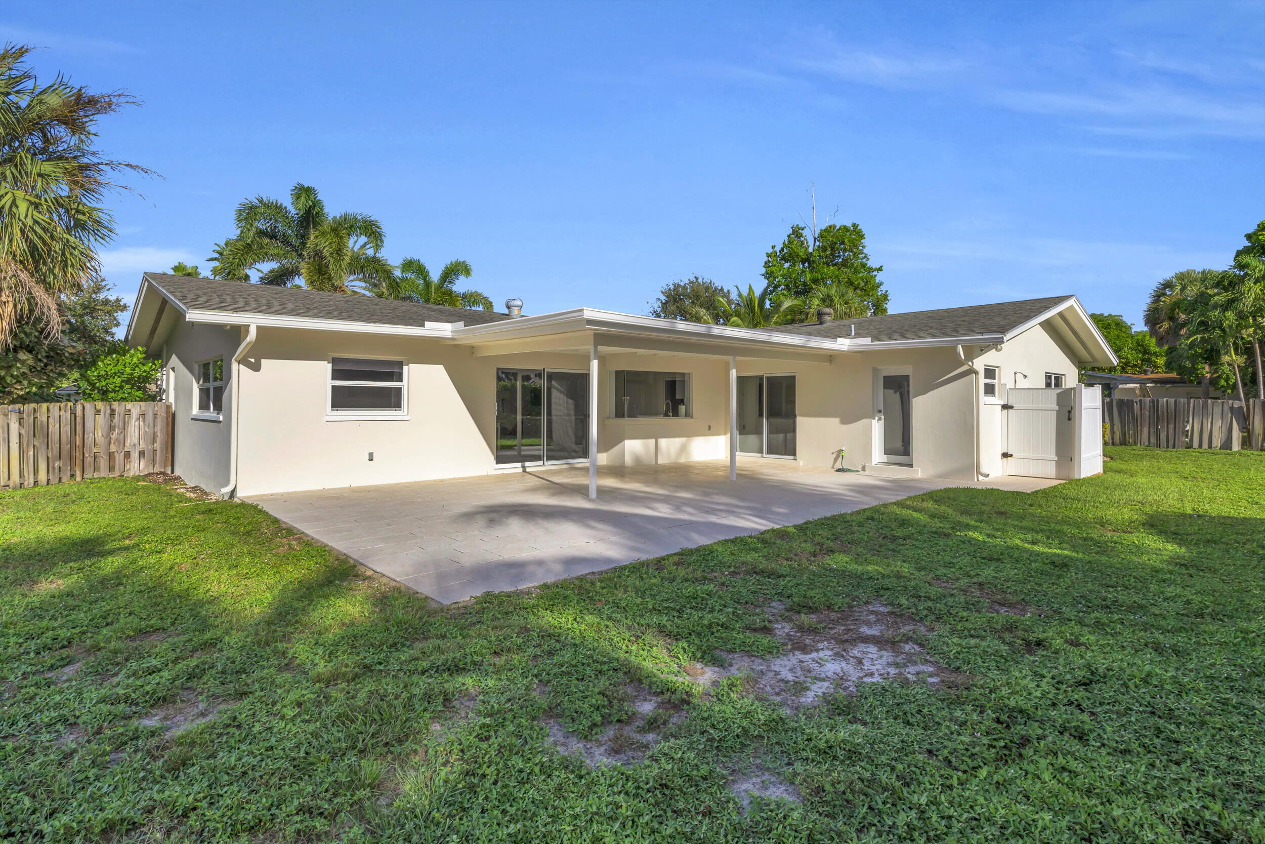 40 Pinetree Place