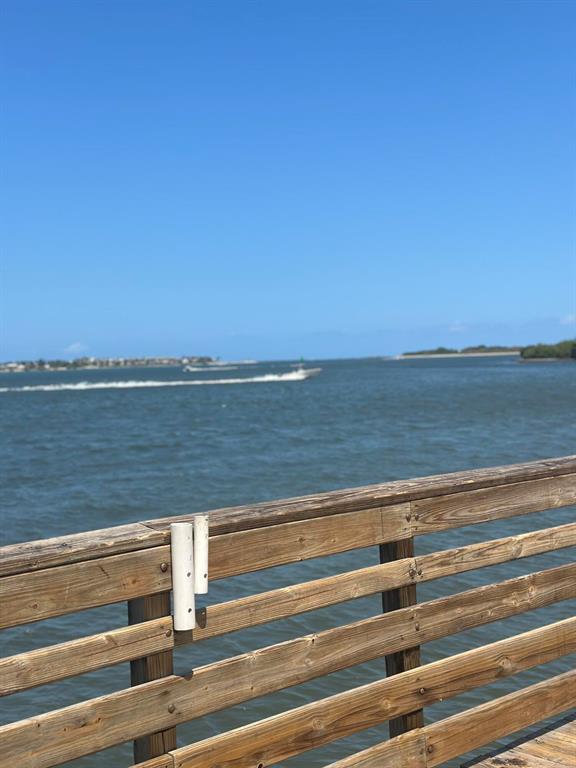 5270 SE Seascape Way 102