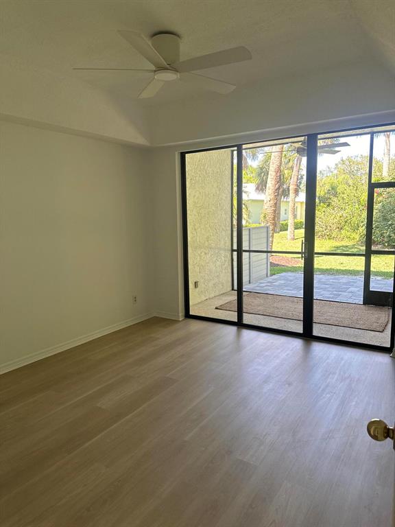 5270 SE Seascape Way 102