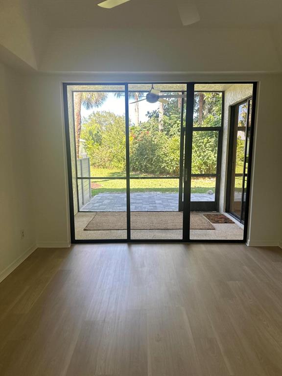 5270 SE Seascape Way 102