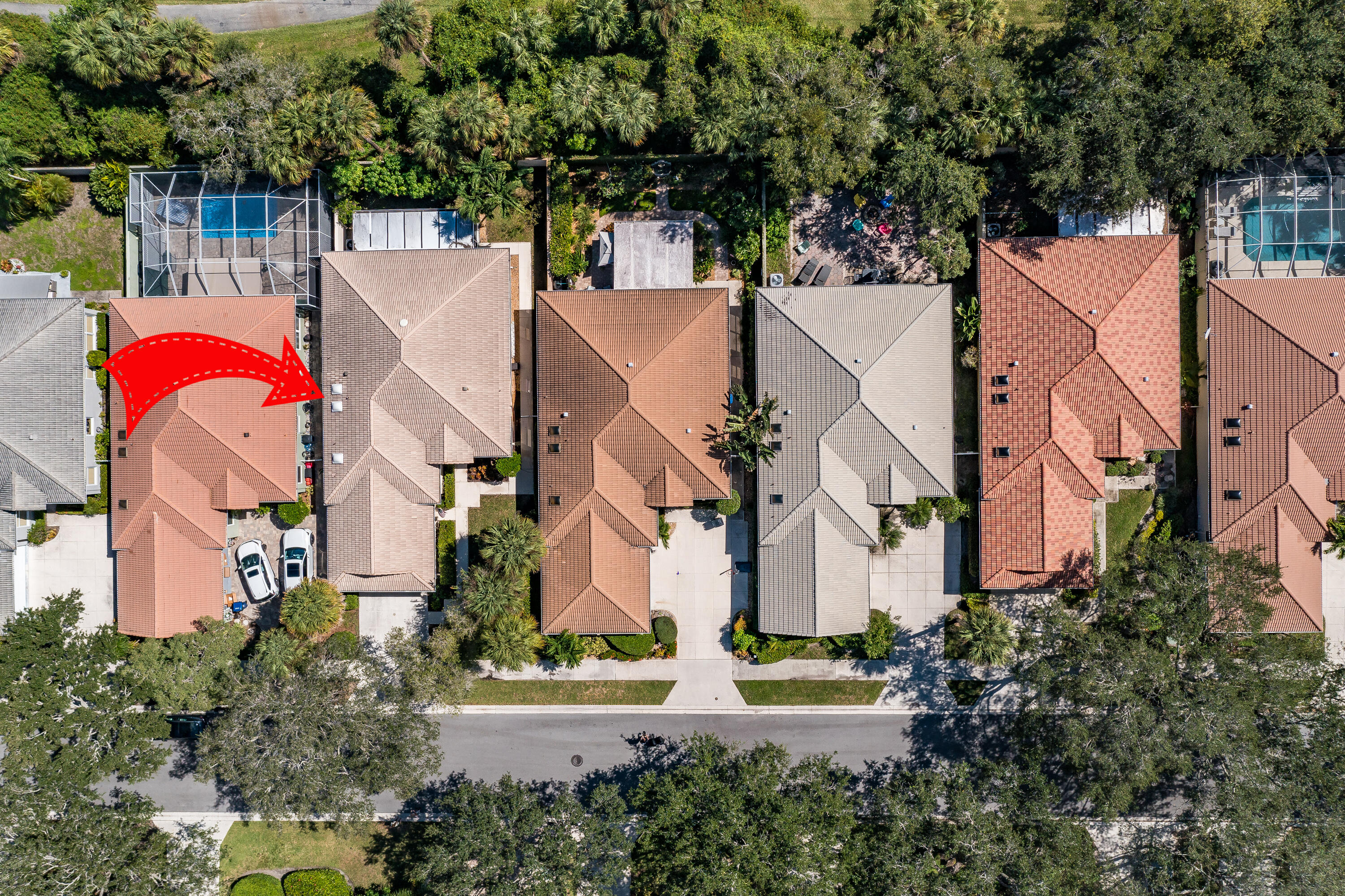 162 E Hampton Way
