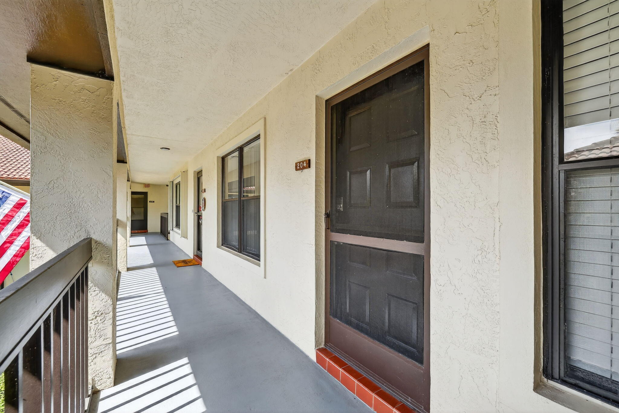 301 SW South River Drive 204