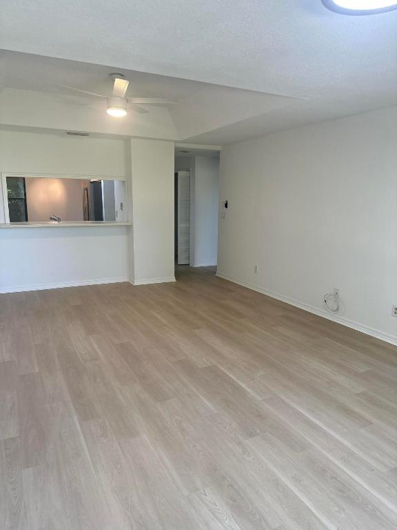 5270 SE Seascape Way 102