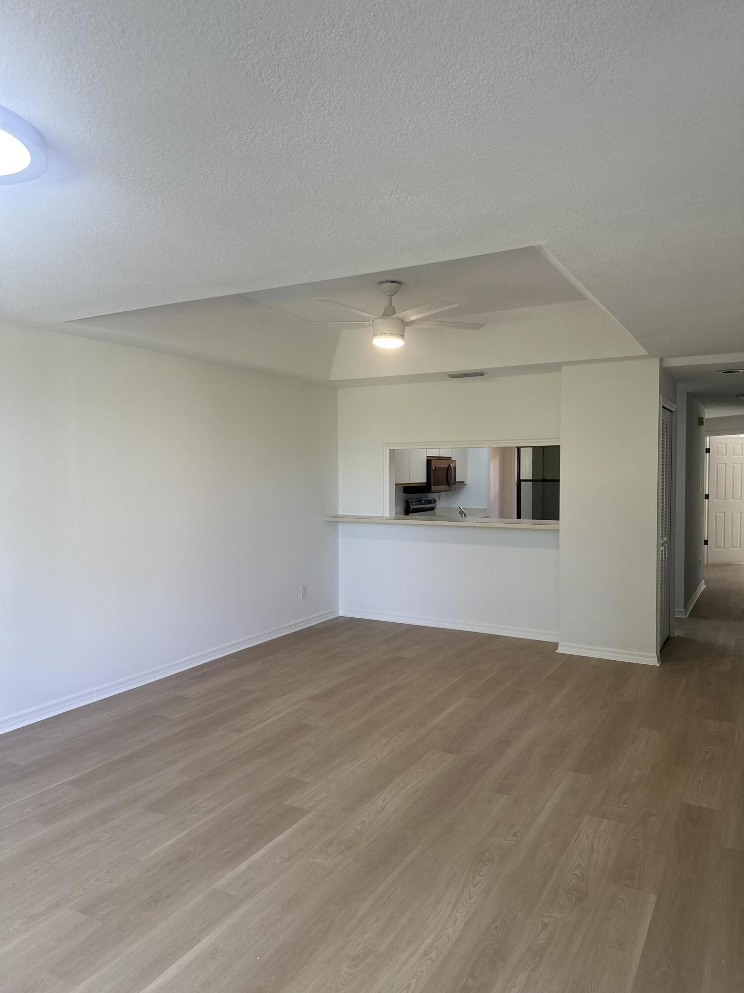 5270 SE Seascape Way 102