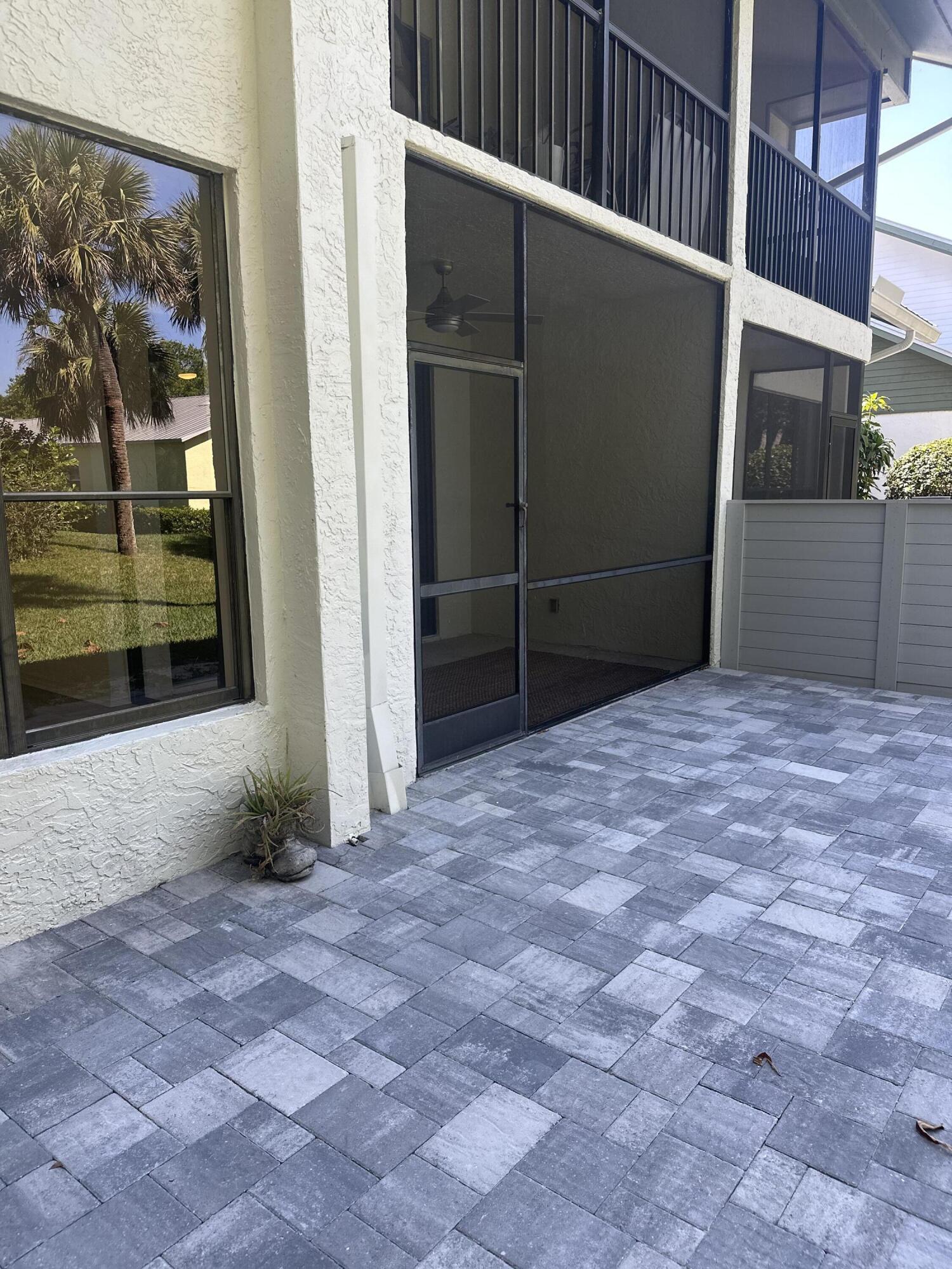 5270 SE Seascape Way 102