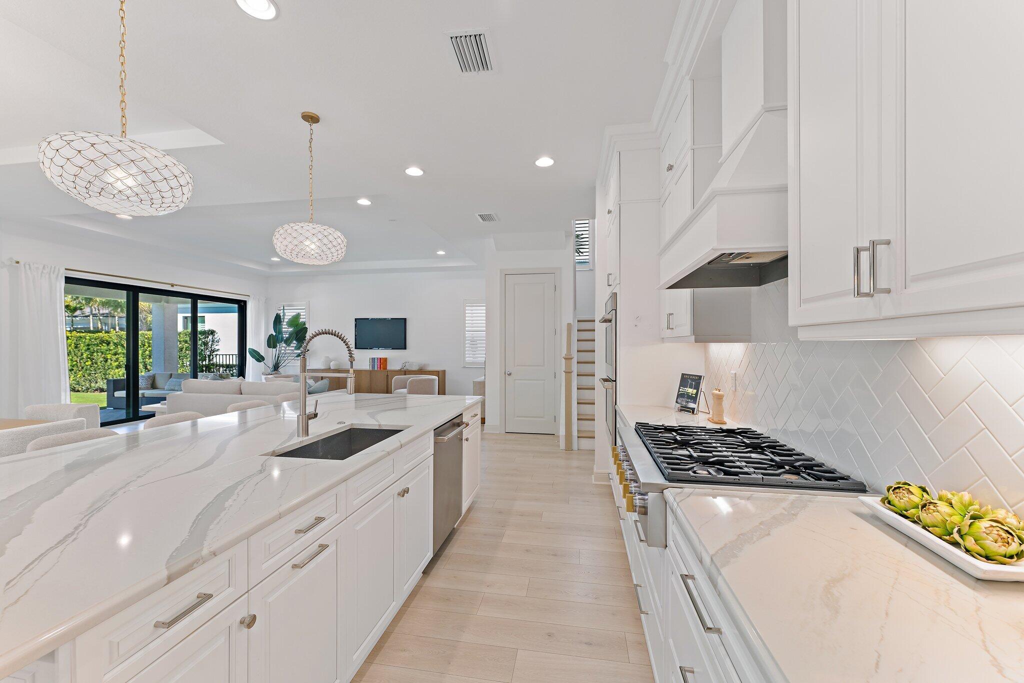 13161 Faberge Place