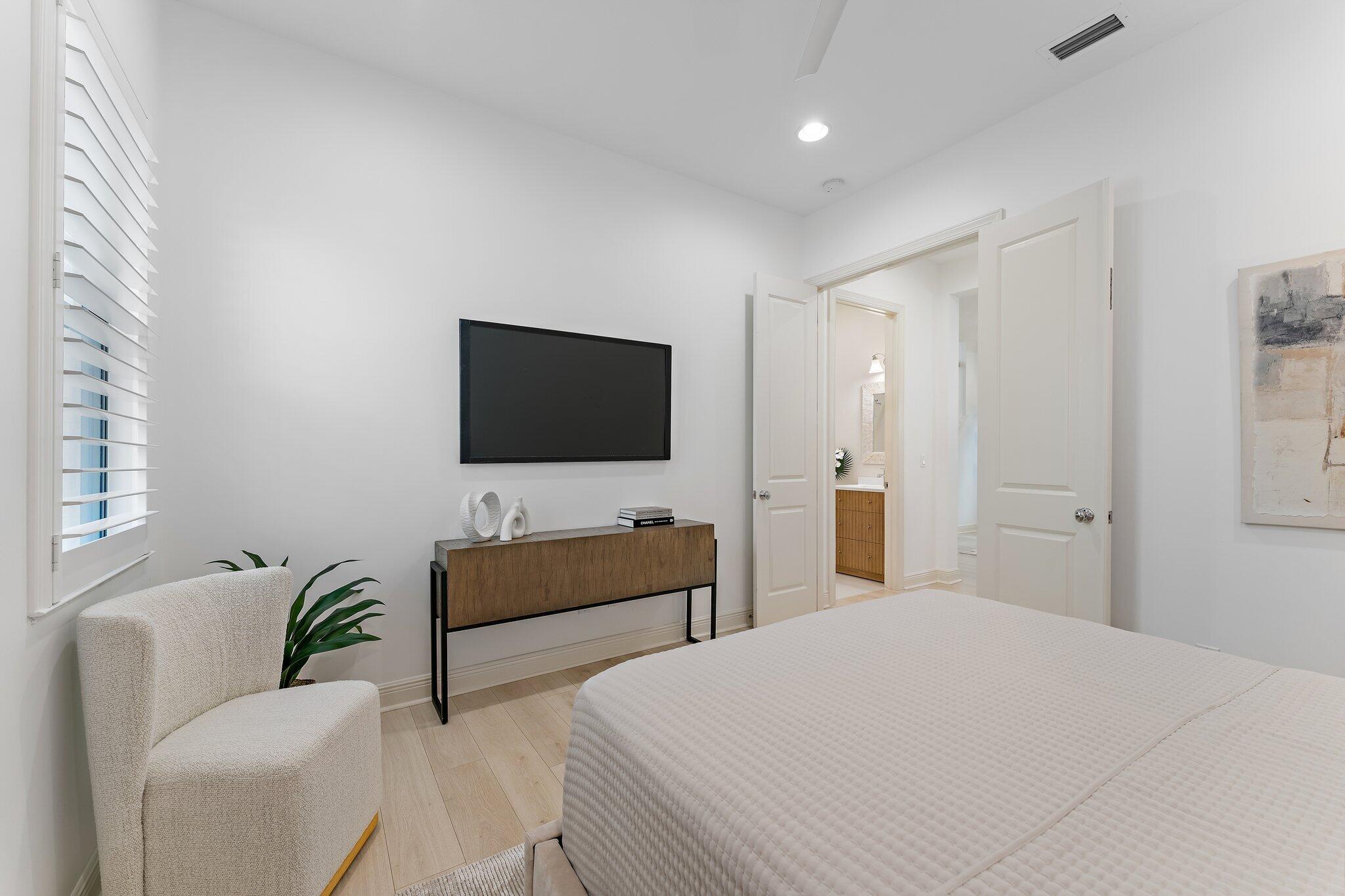 13161 Faberge Place