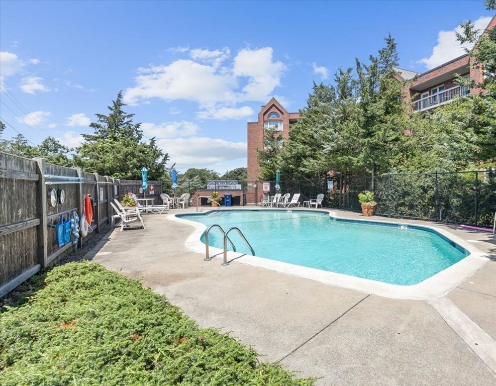 155 George Washington Blvd # 201