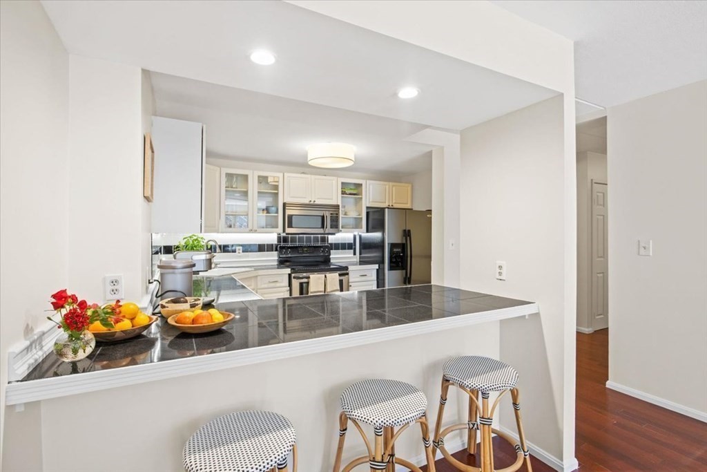 155 George Washington Blvd # 201