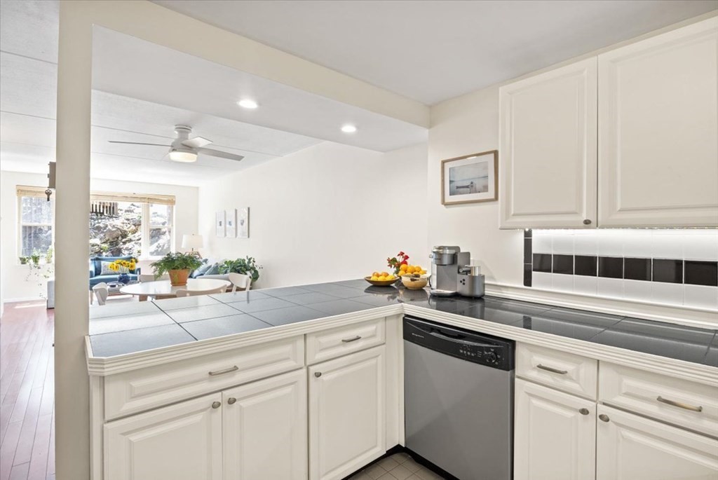 155 George Washington Blvd # 201