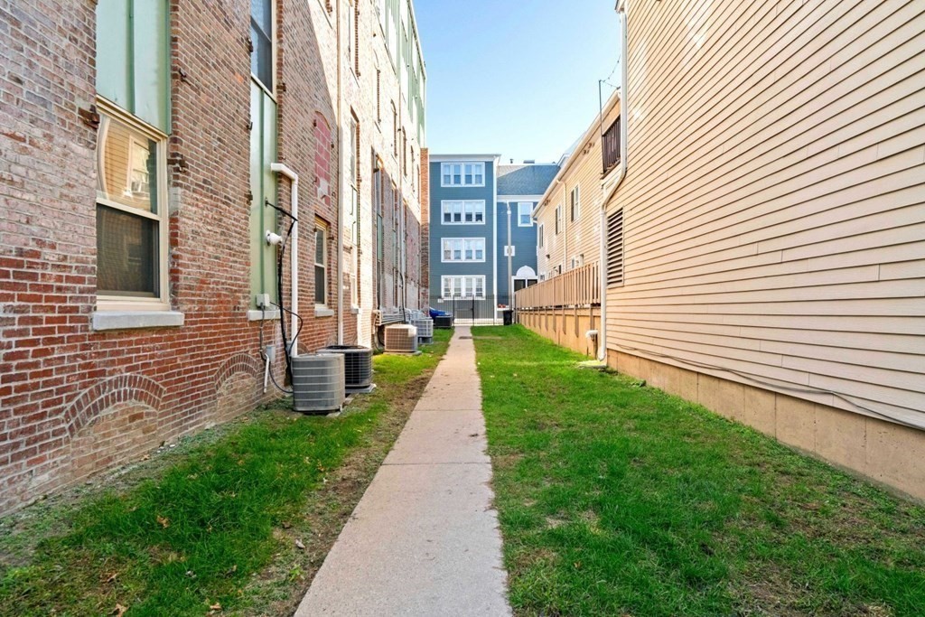 120 West 7th - Unit 102