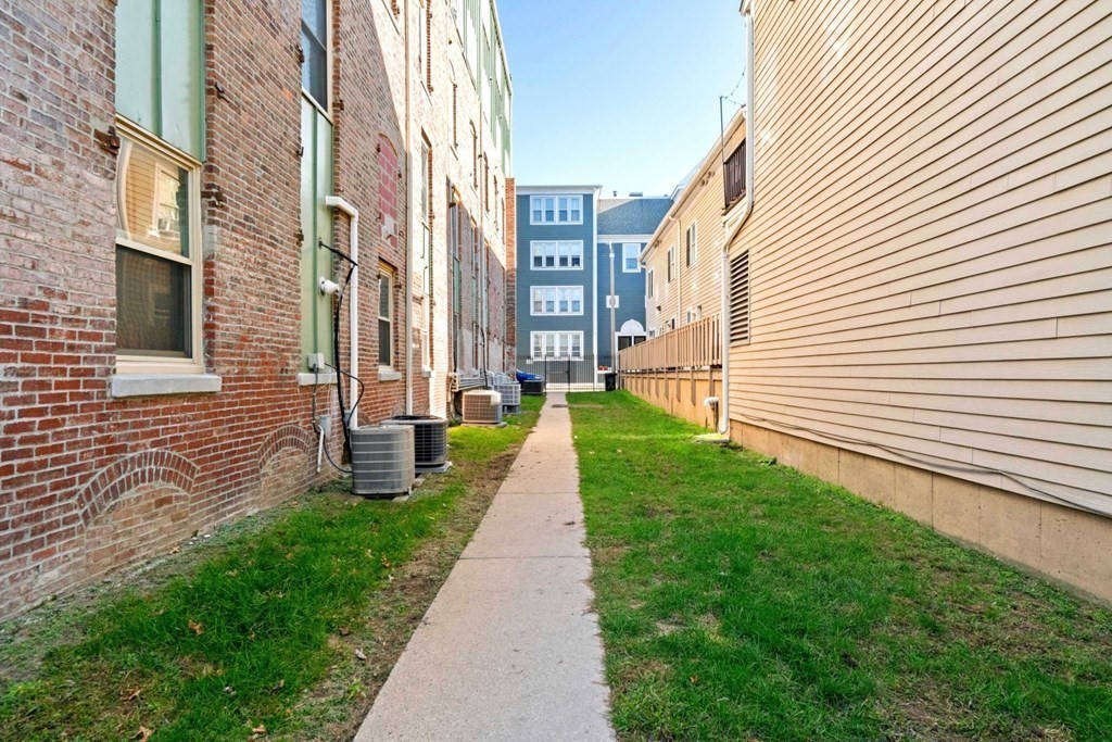 120 West 7th - Unit 102