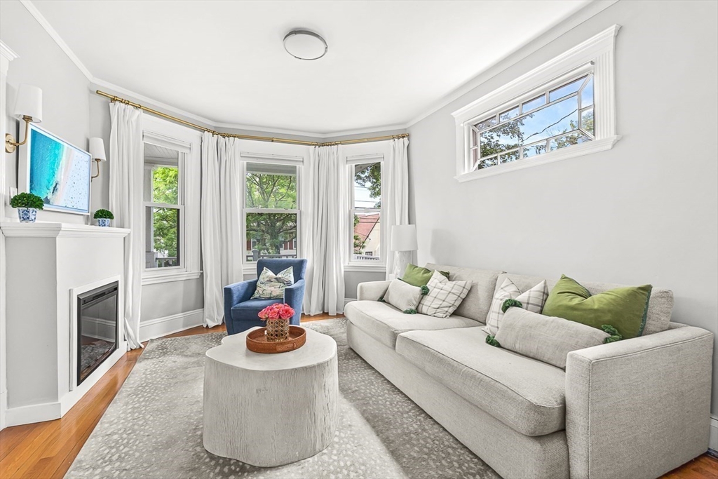 115 Westbourne Ter - Unit 1