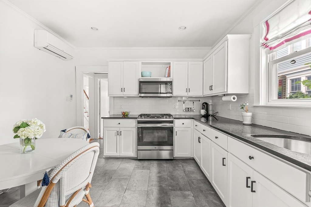 115 Westbourne Ter - Unit 1