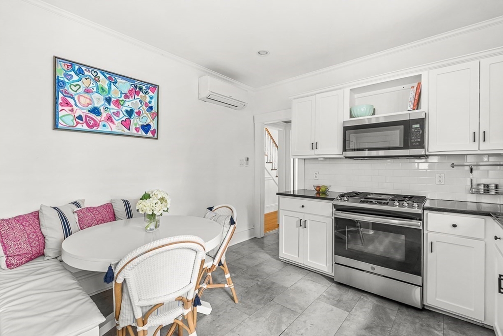115 Westbourne Ter - Unit 1