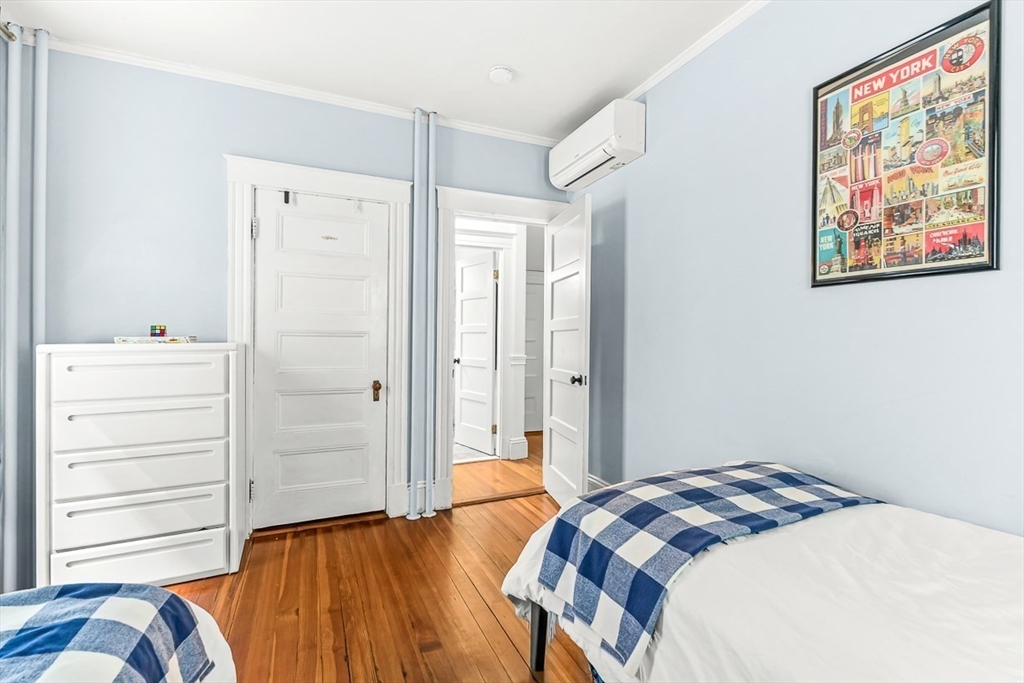 115 Westbourne Ter - Unit 1